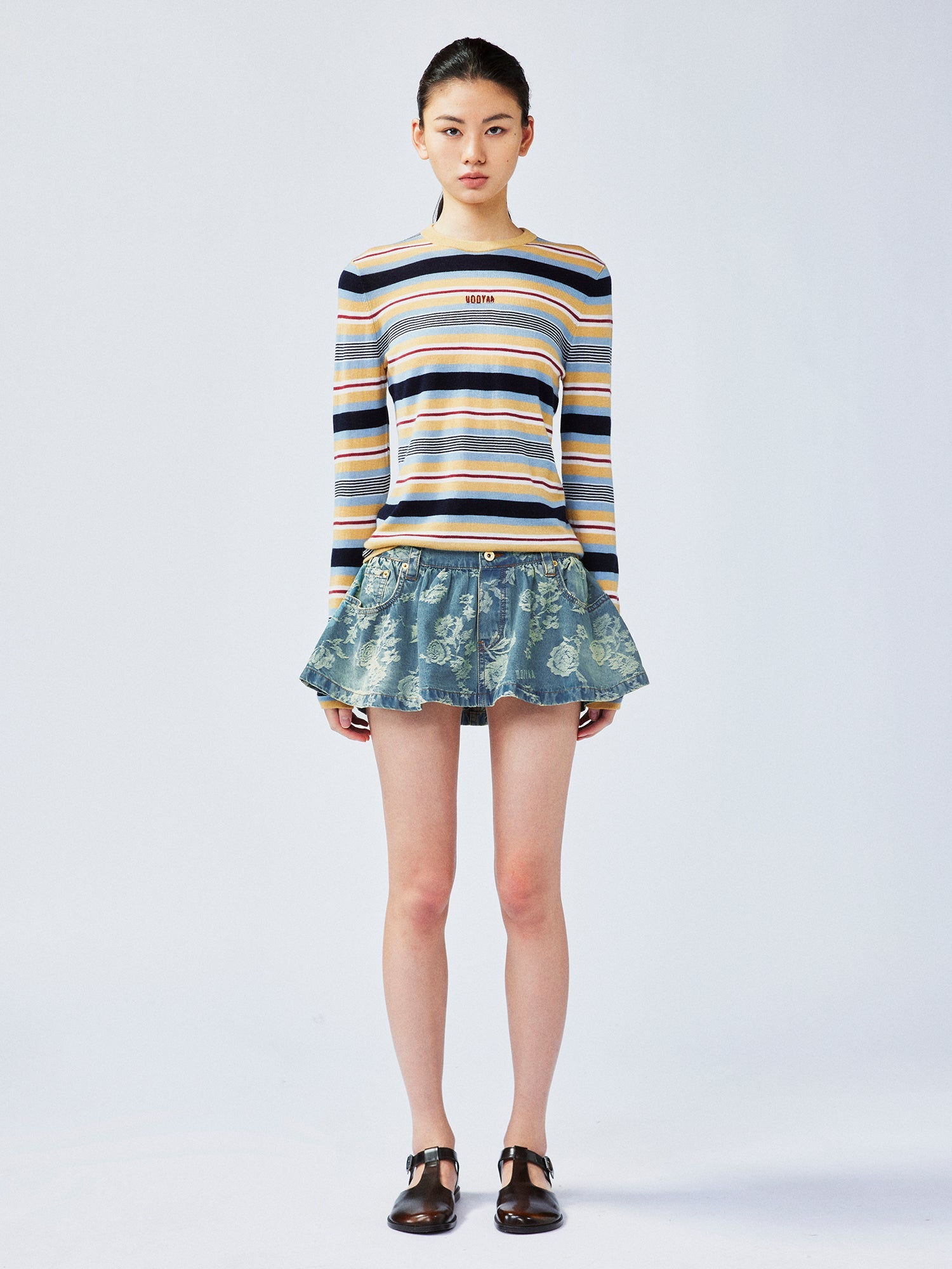 Romantic floral jacquard denim mini skirt