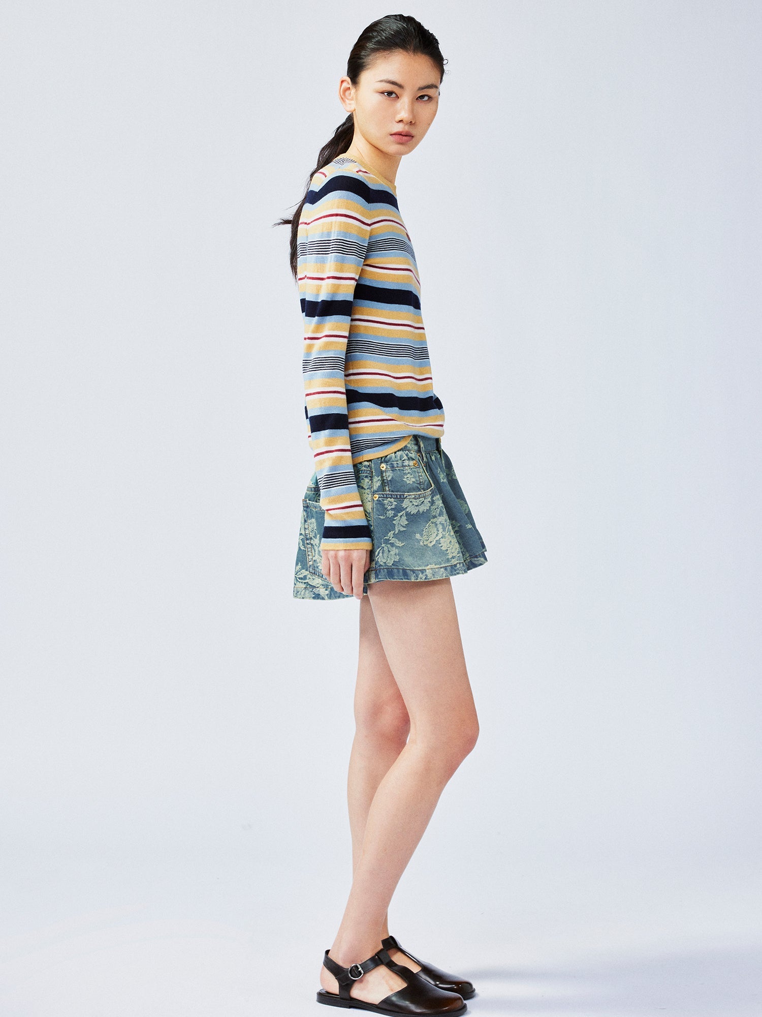 Romantic floral jacquard denim mini skirt