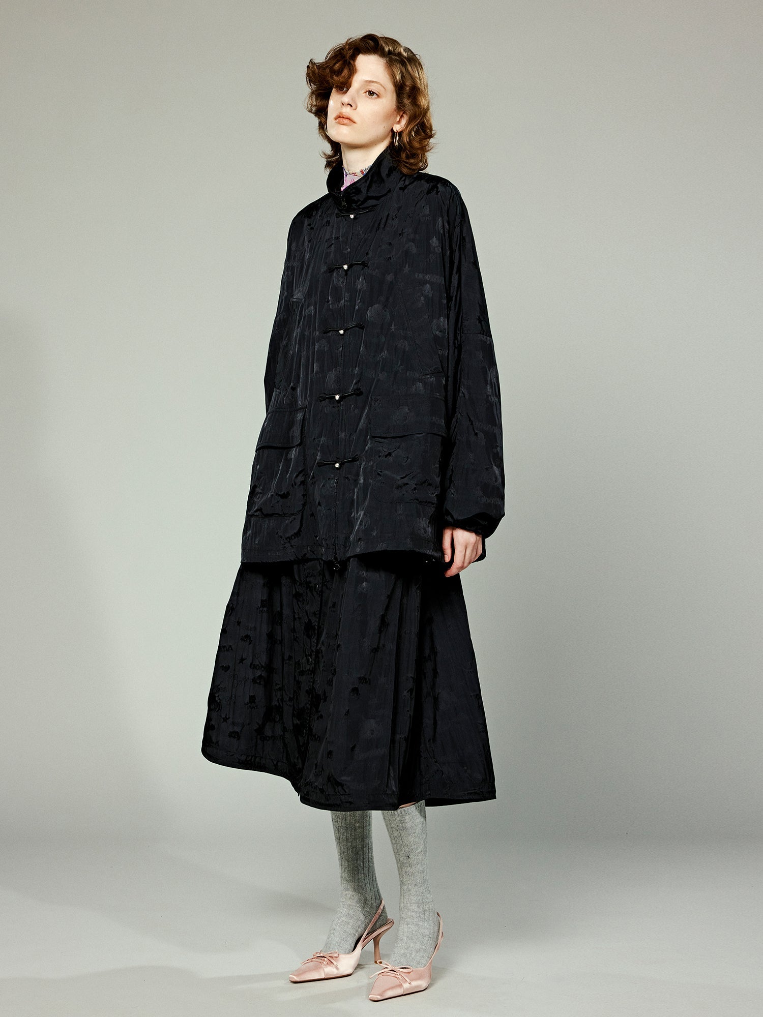 Sporty hunting jacket with jacquard floral design