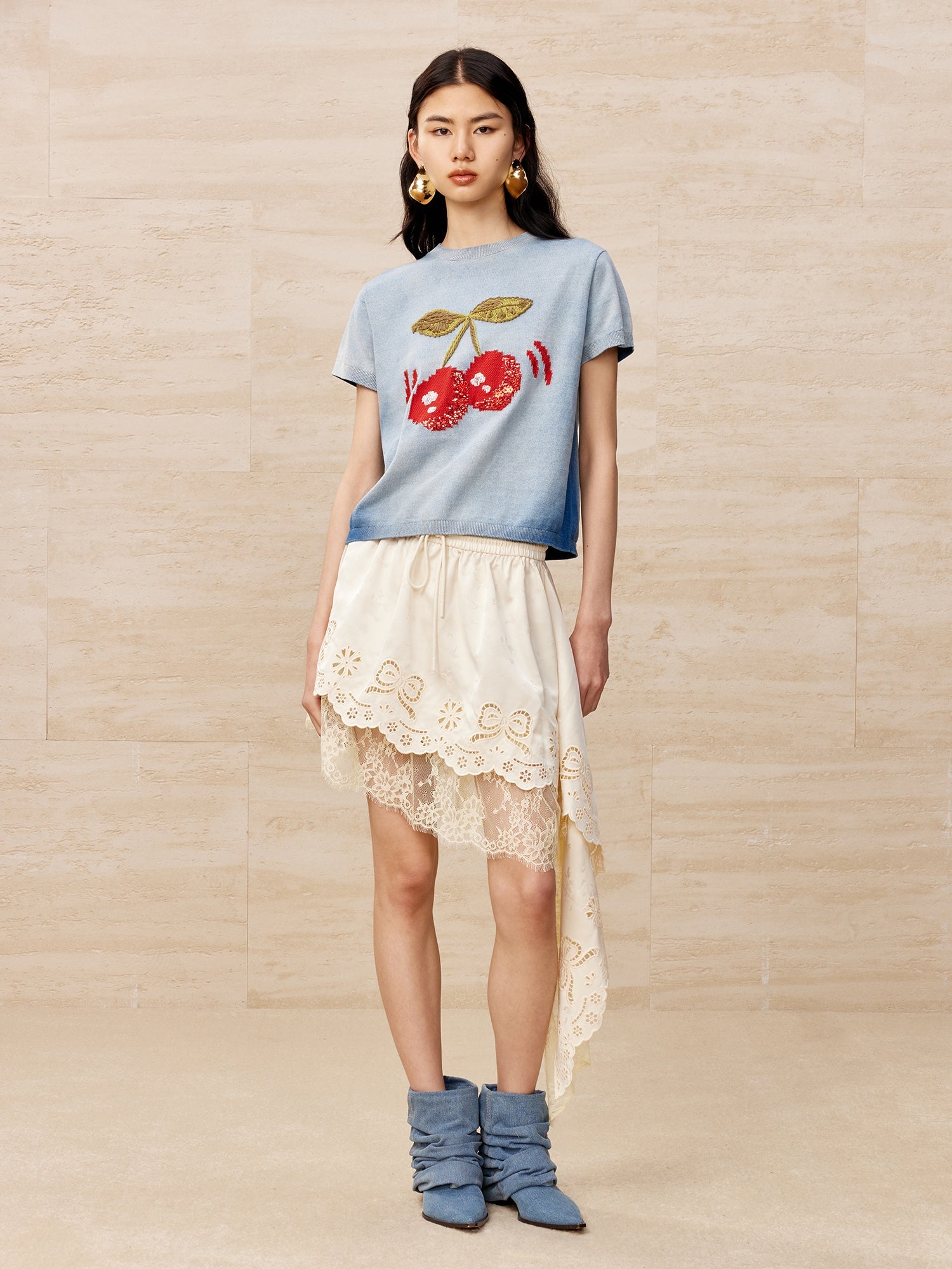 Irregular lace edge short skirt