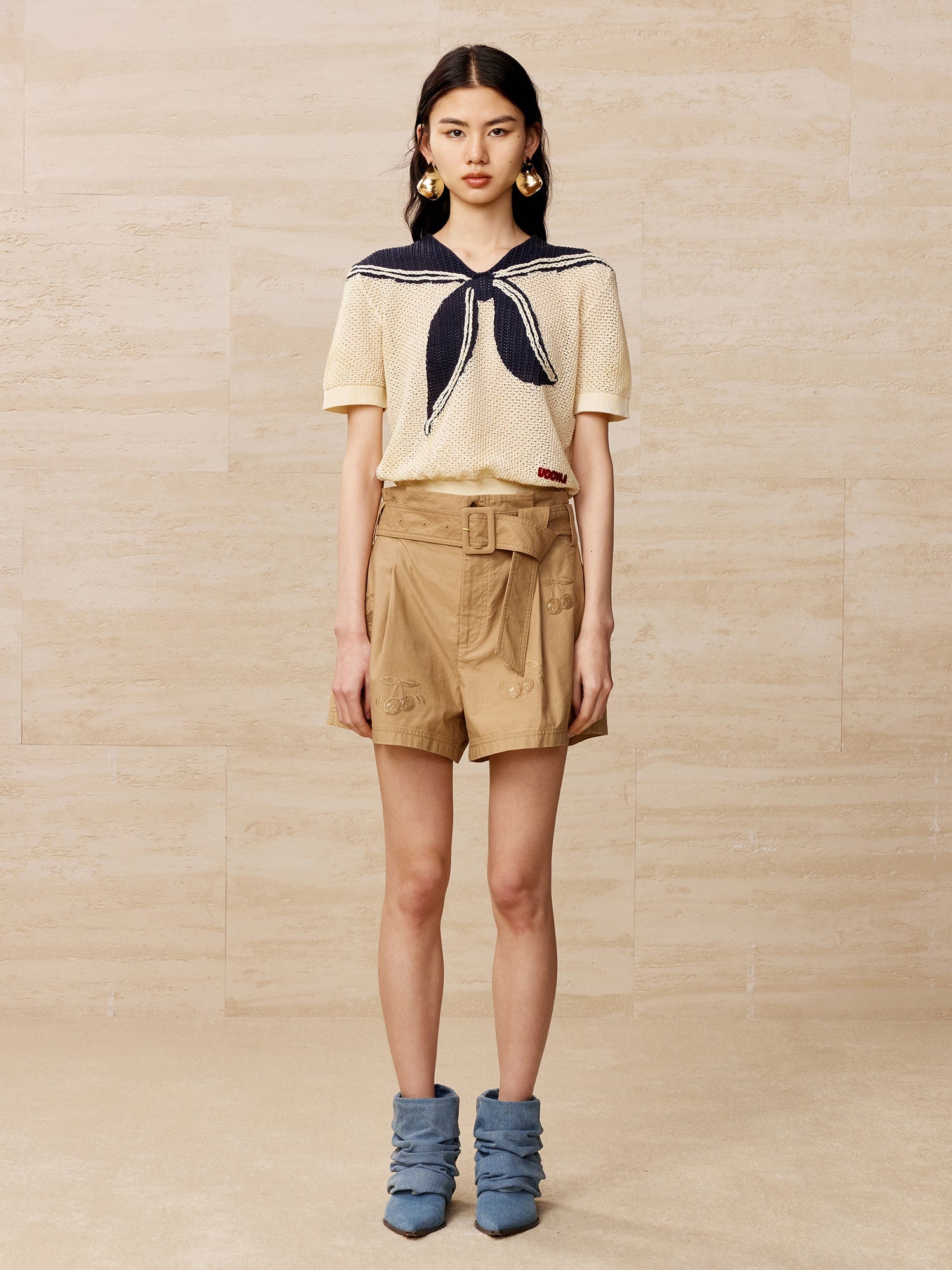 Cherry patterned khaki shorts