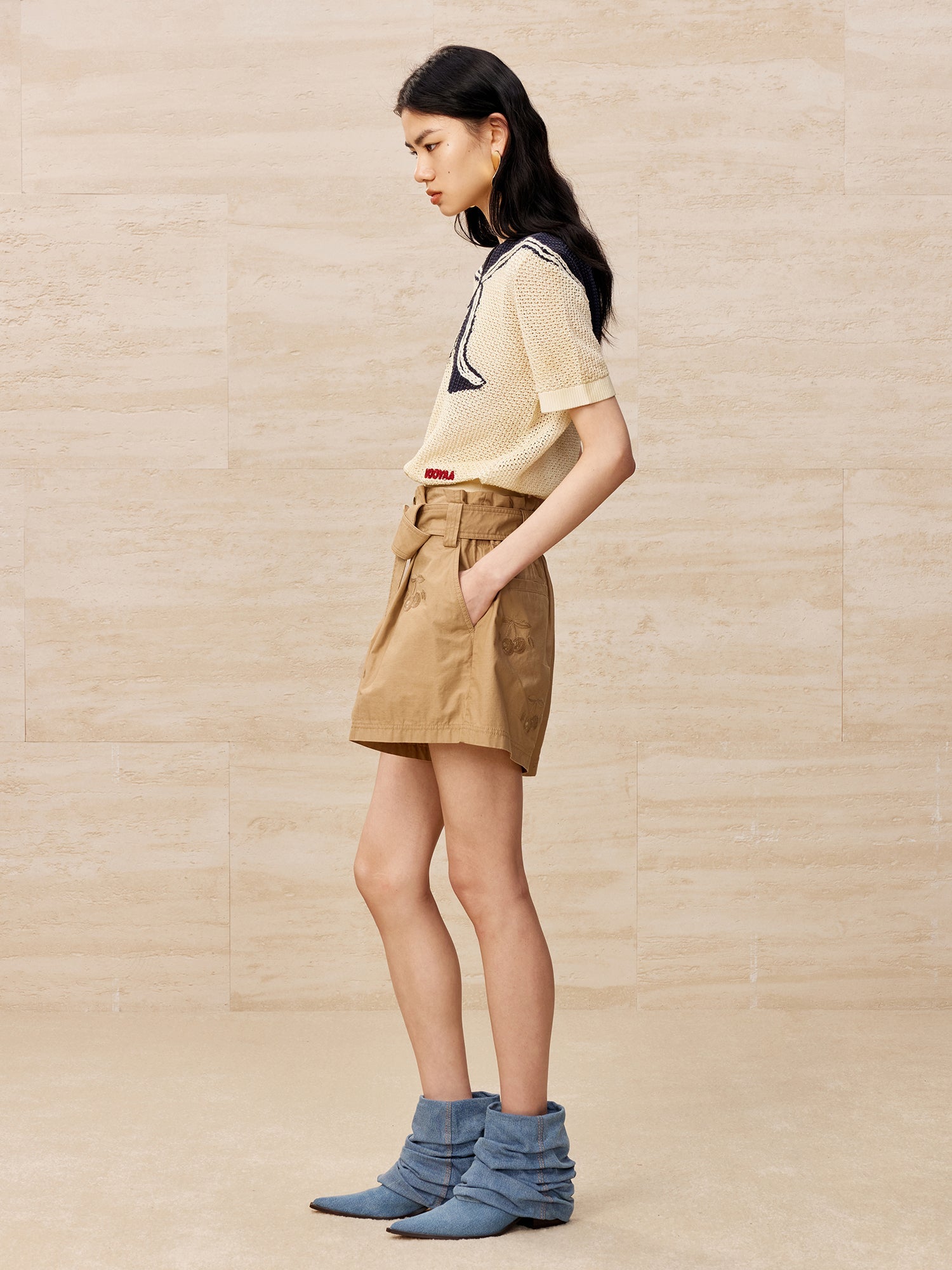 Cherry patterned khaki shorts