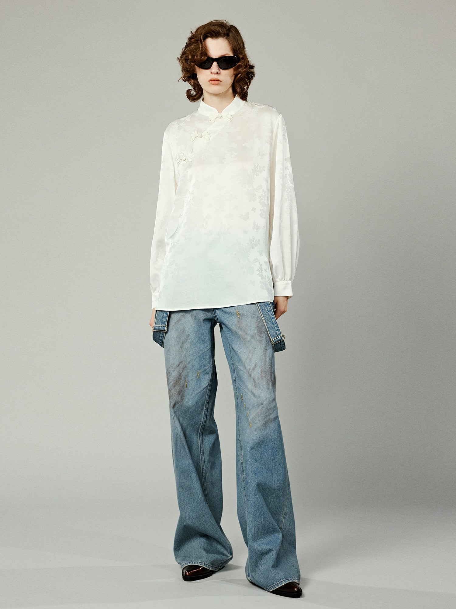 Modern chinese style mandarin collar blouse