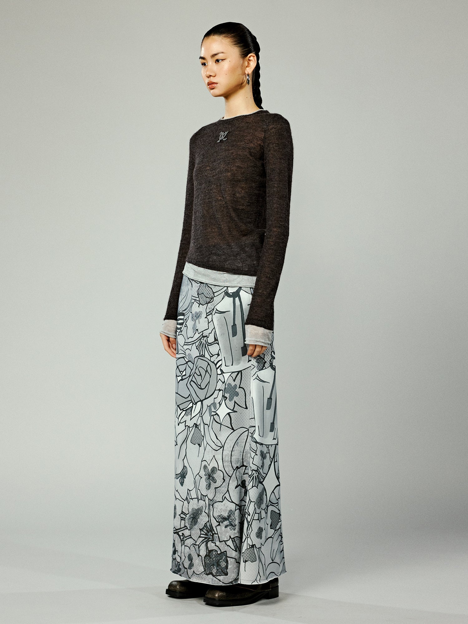 Asymmetrical hem layered look pullover sweater