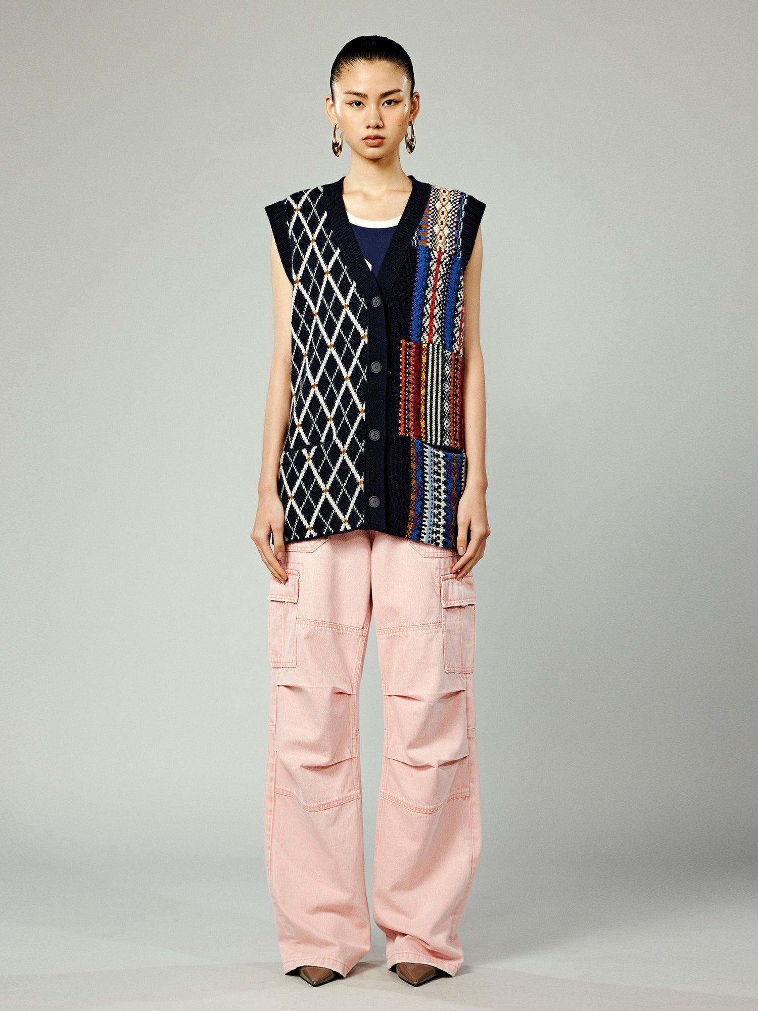 Buttoned fairisle wool vest