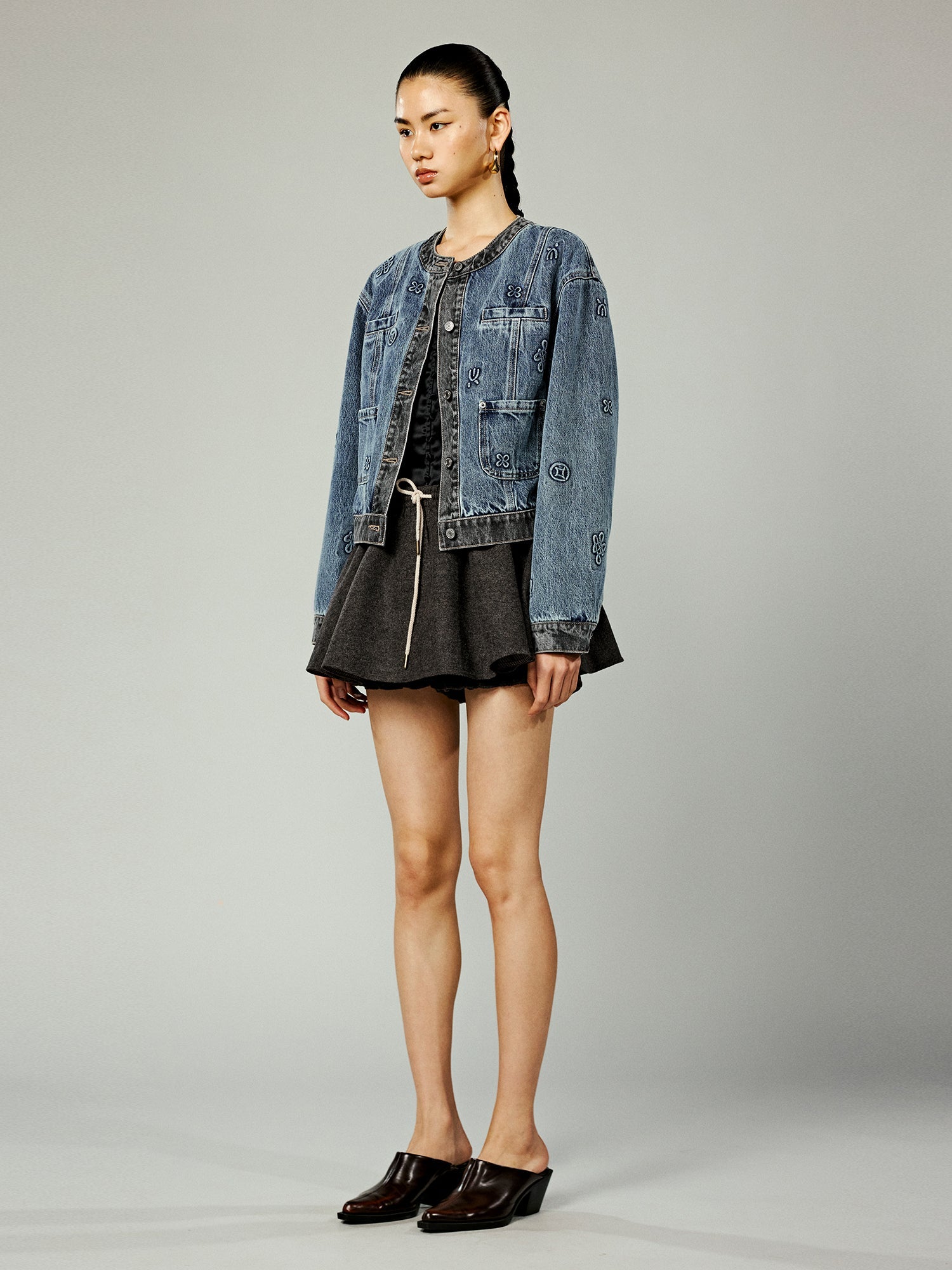 Sporty ruffle hem tweed skort in grey