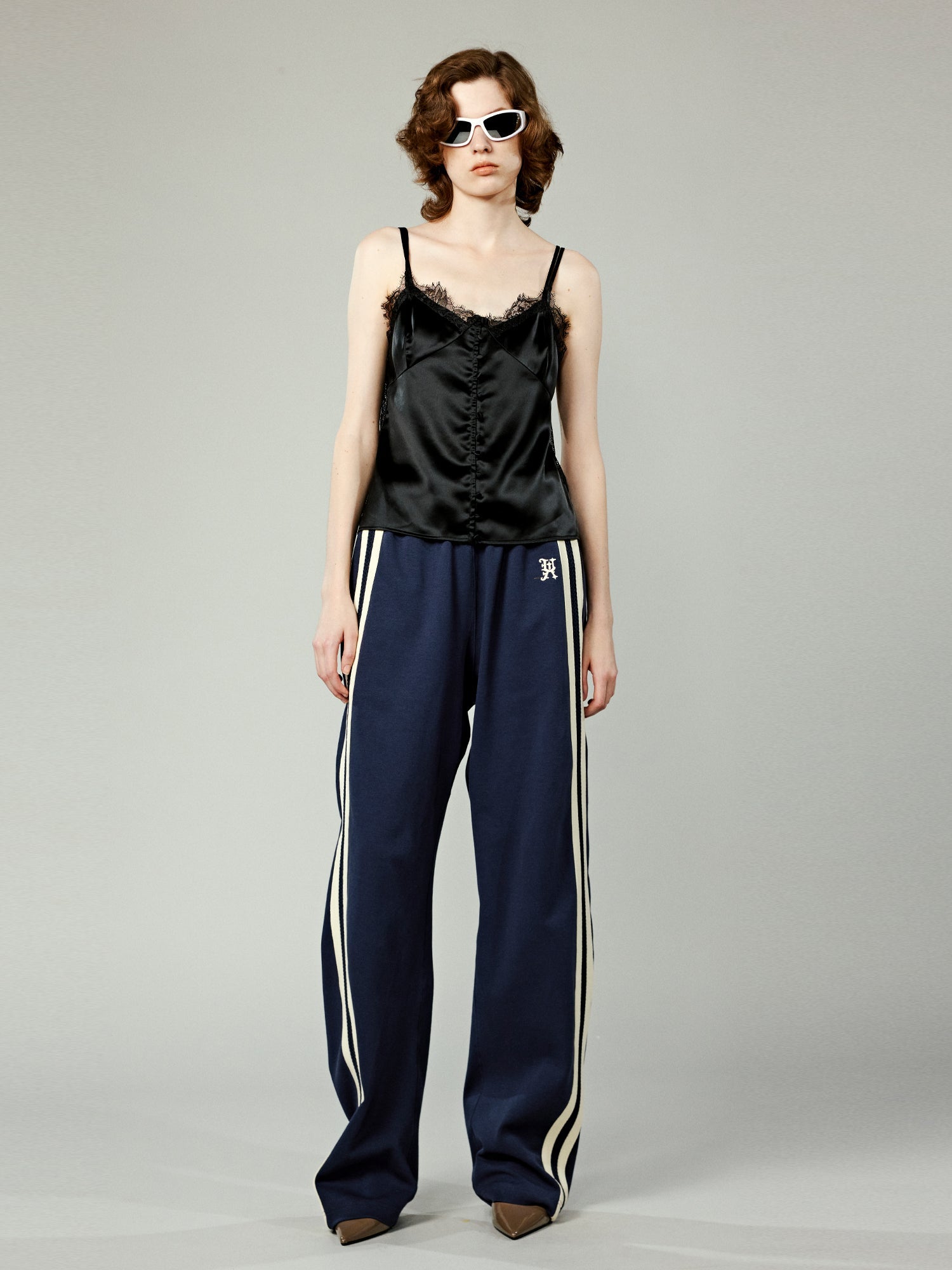 Side stripe sporty sweatpants