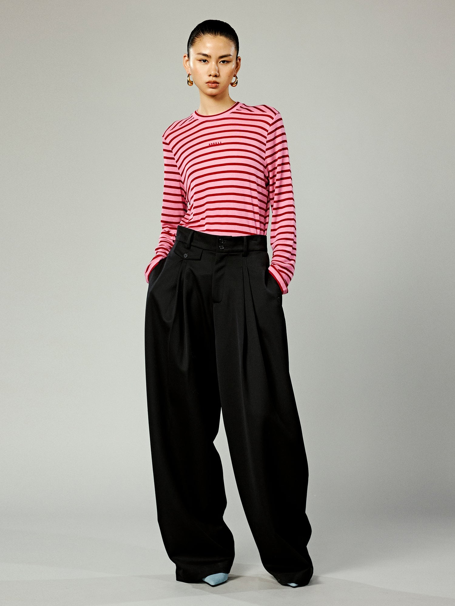 Wide-leg double-pleat trousers