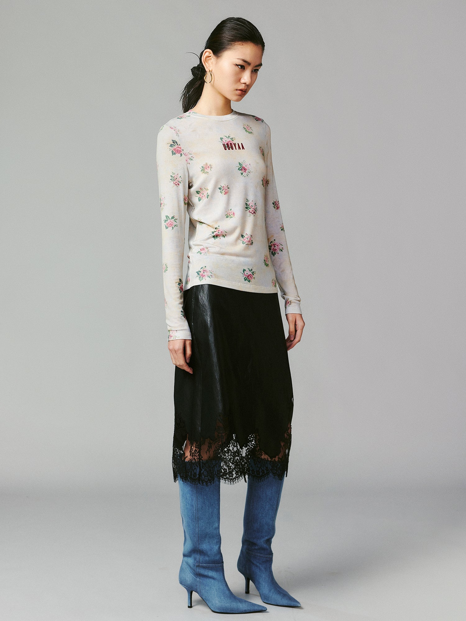 Lace-paneled PU leather skirt