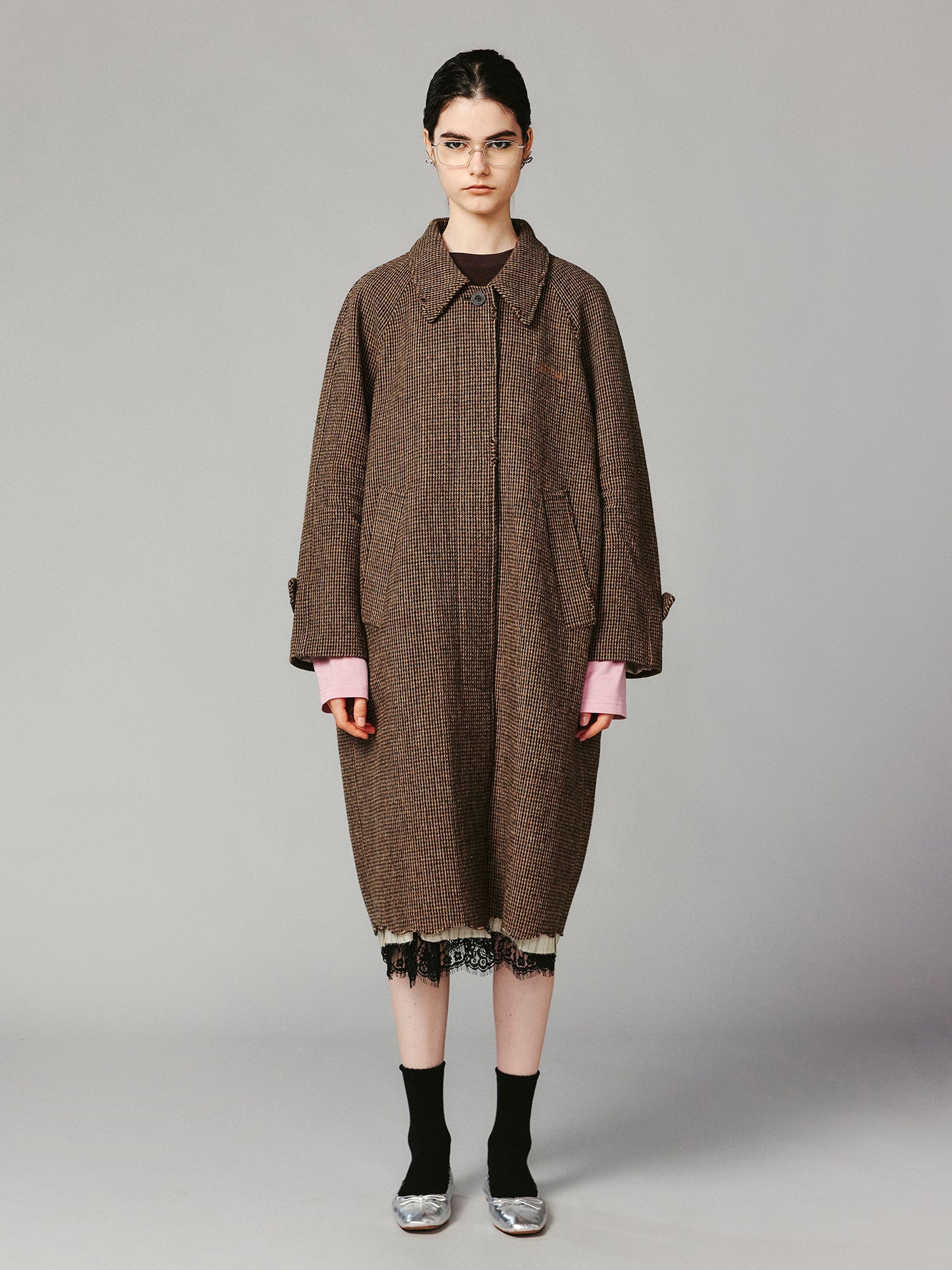 Retro balmacaan distressed hem pleated wool coat