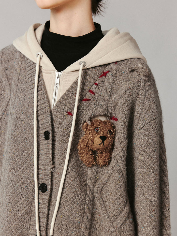 Layered look cable-knit hoodie with 3D bear peeking through – UOOYAA