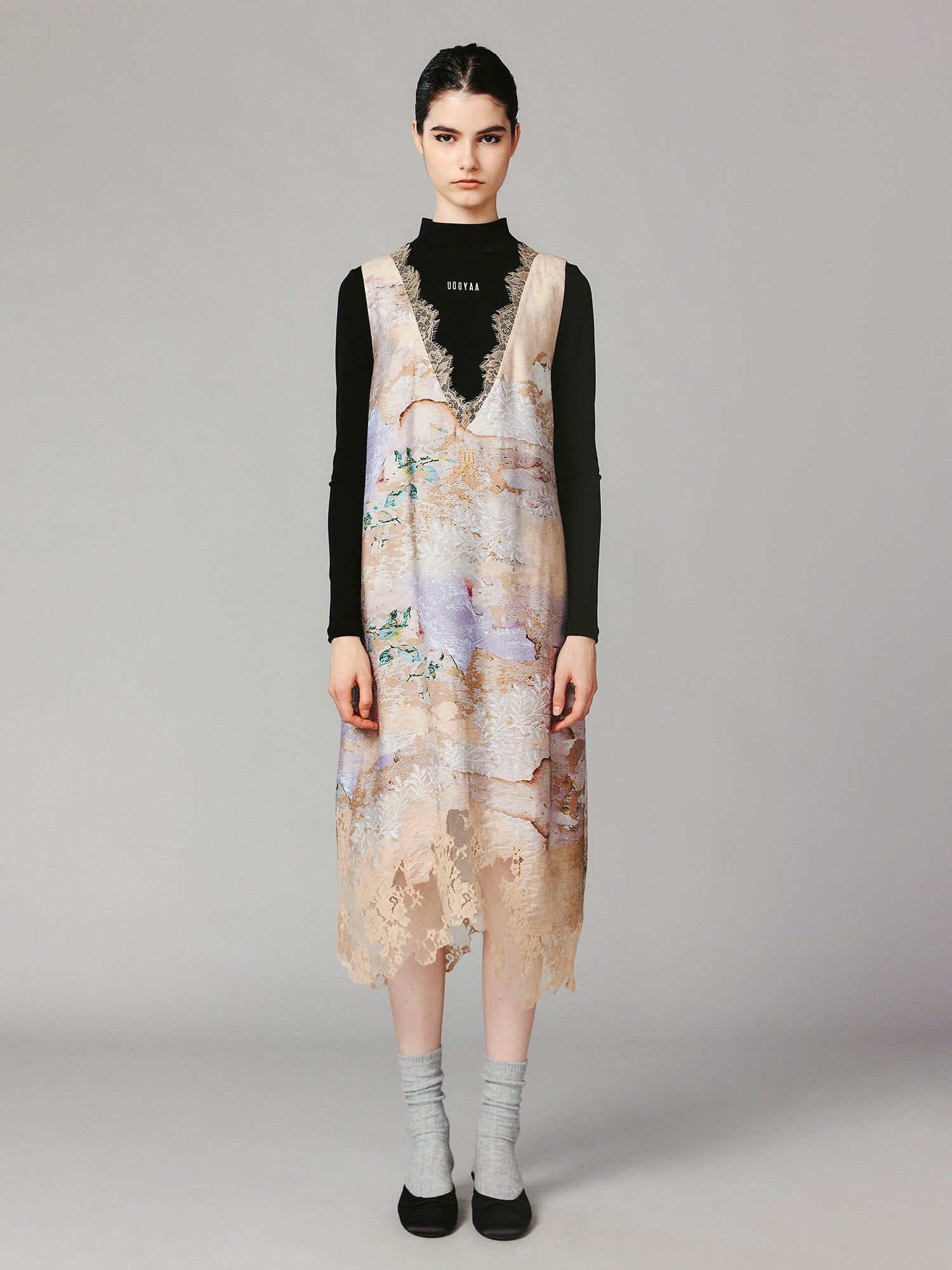 Floral wallpaper print lace dress