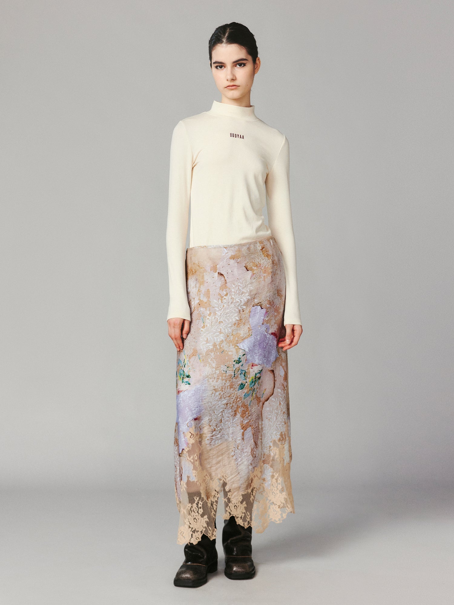 Floral wallpaper lace skirt