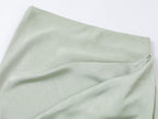 Free-flowing lift skirt