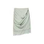 Free-flowing lift skirt