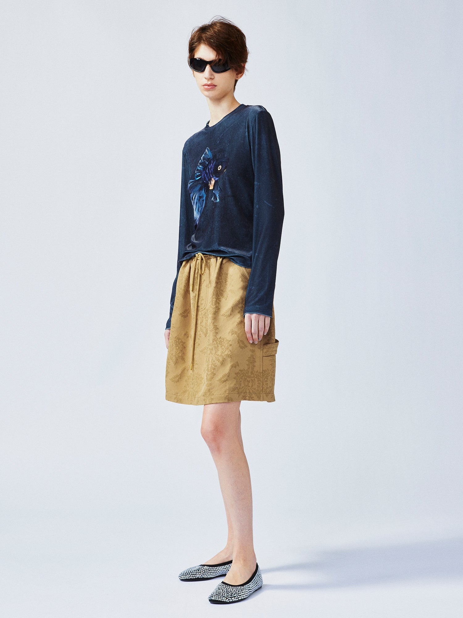 "Sweet and elegant" surreal goldfish velvet long-sleeve T-shirt