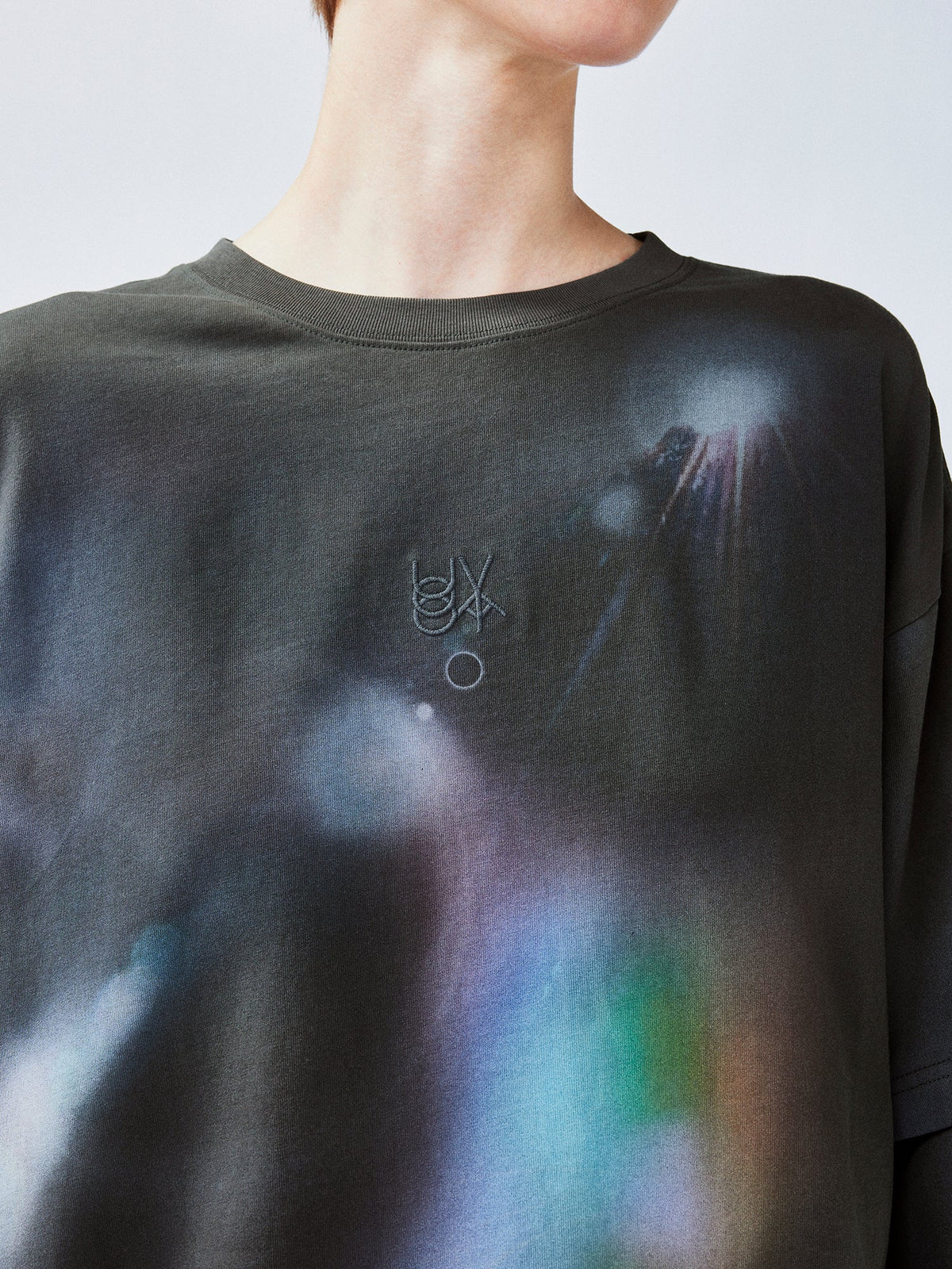 Dreamy halo cat layered T-shirt