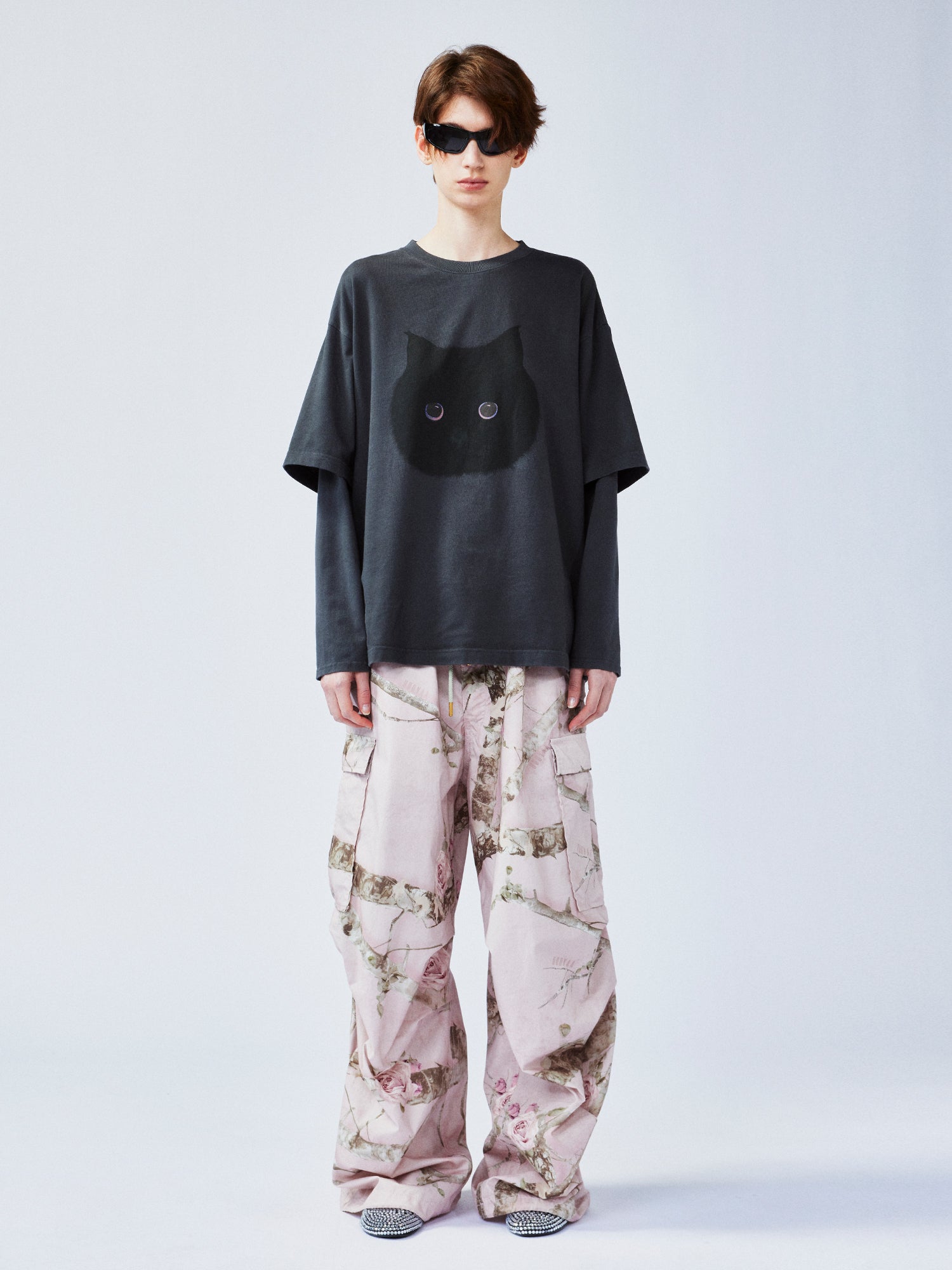 Chubby black cat faux two-piece T-shirt