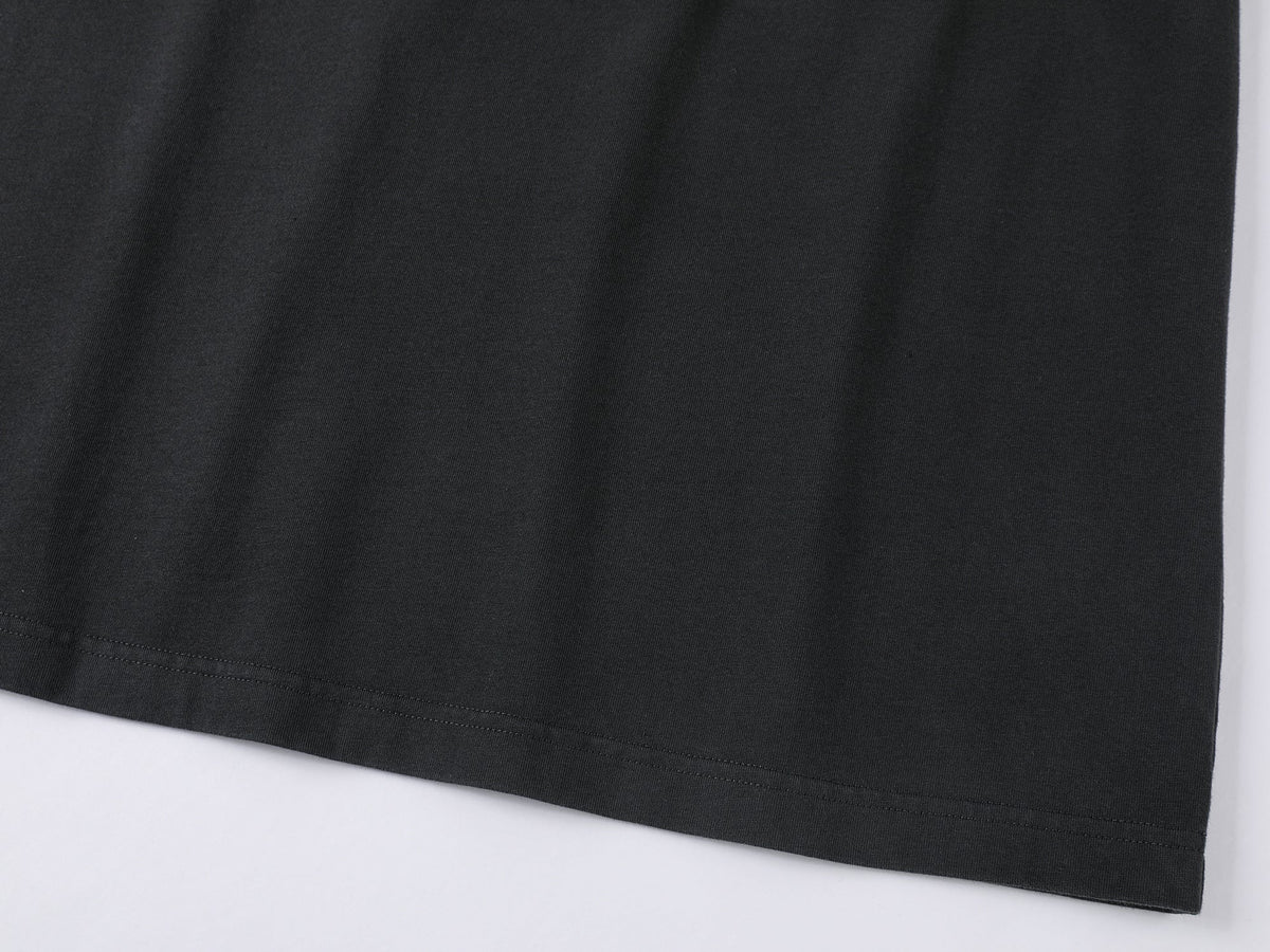 Chubby black cat faux two-piece T-shirt