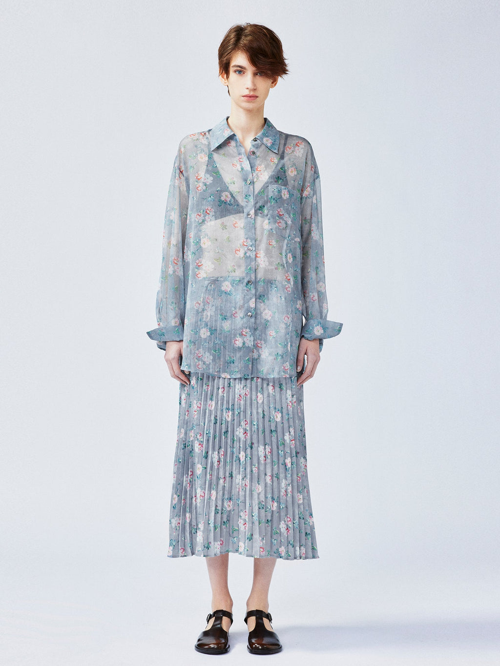 Romantic wallpaper floral shirt