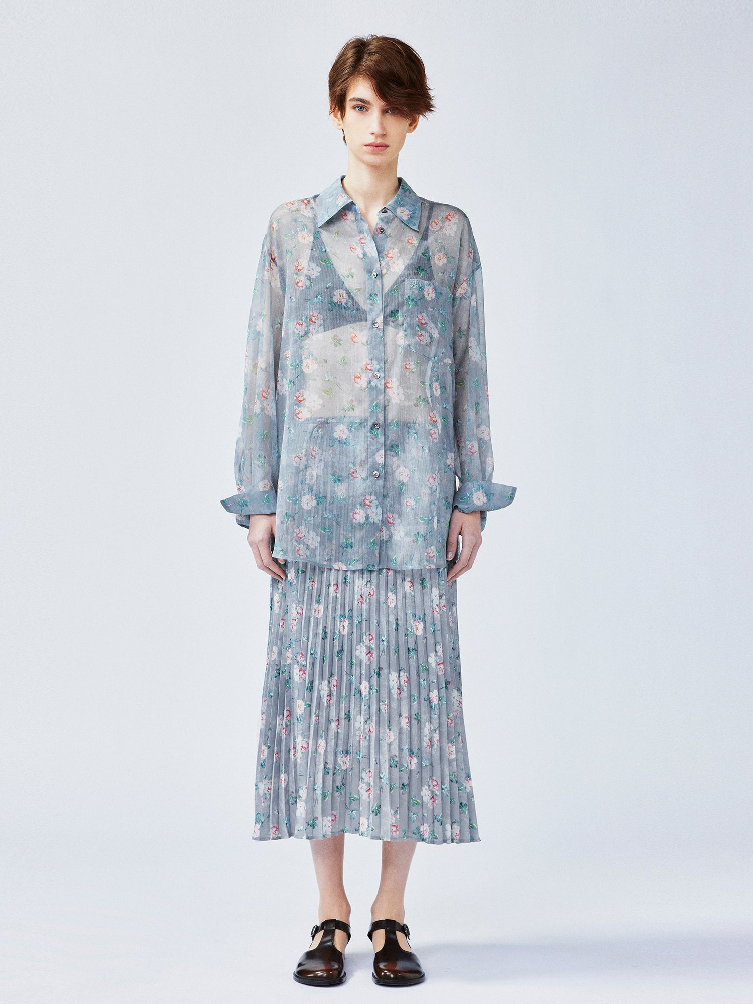 Romantic wallpaper floral shirt