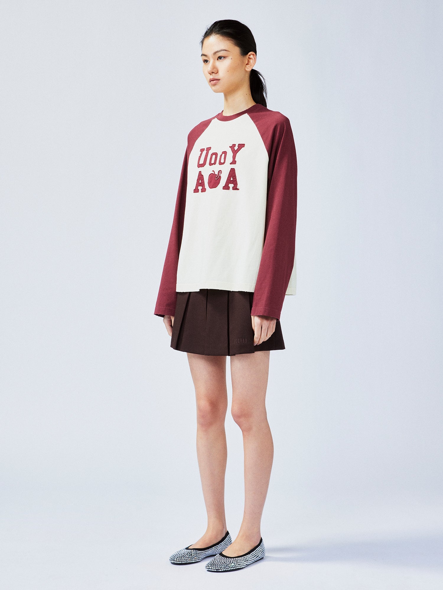 Playful apple worm raglan sleeve T-shirt