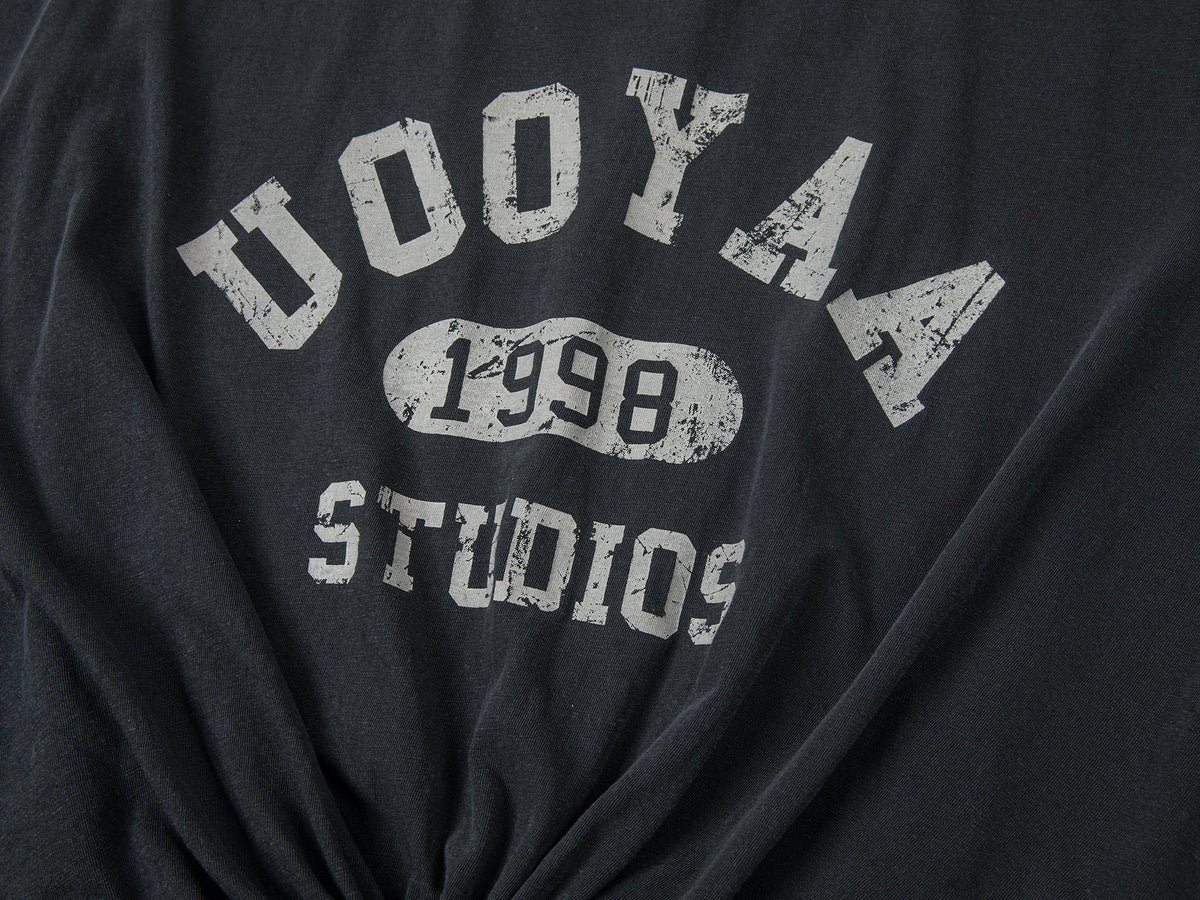 Twist-knot collegiate T-shirt