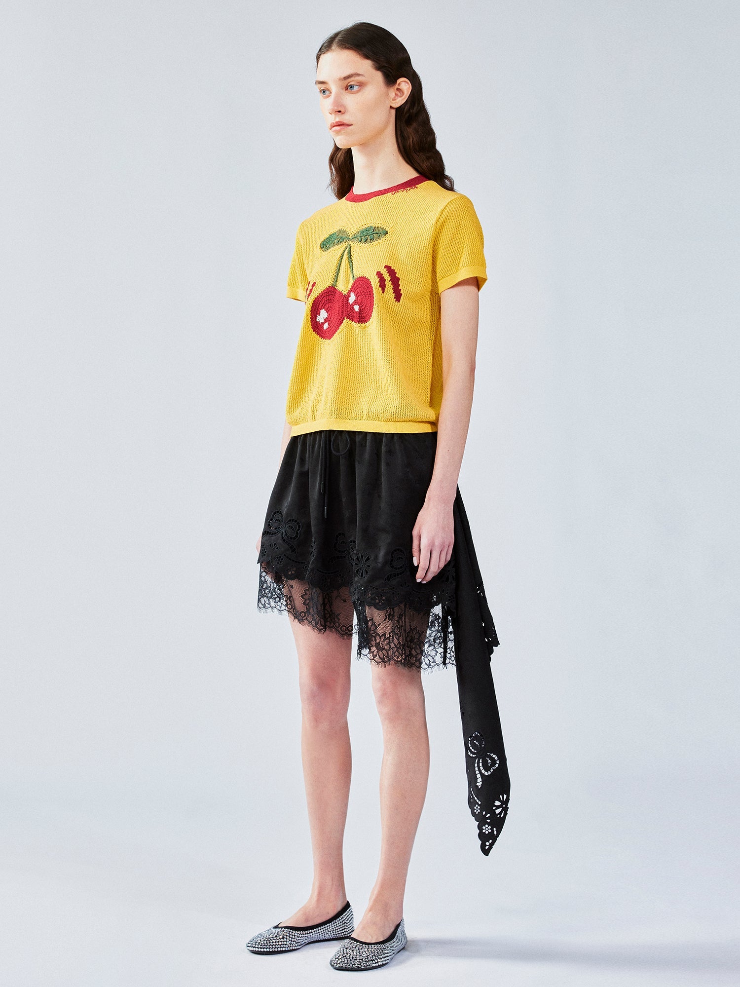 Asymmetrical lace jacquard skirt