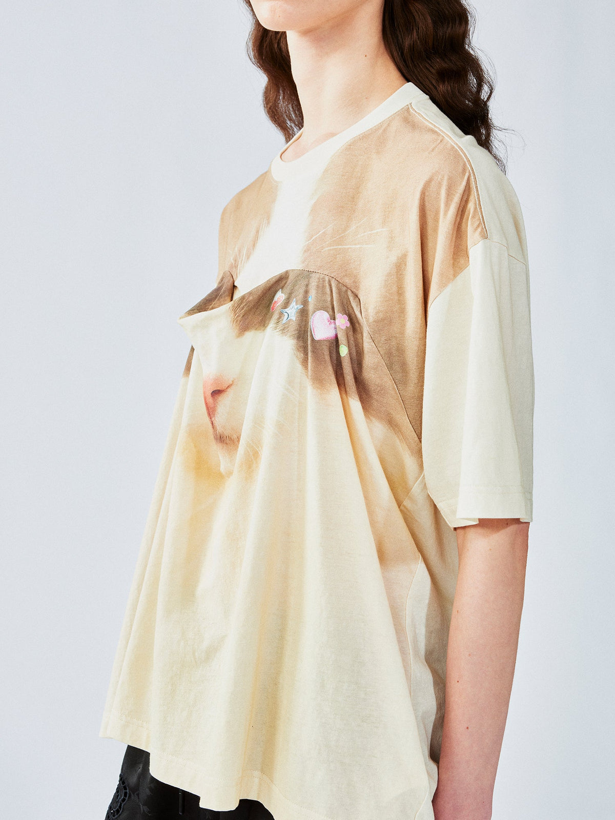 Cat print t-shirt with lifted hem