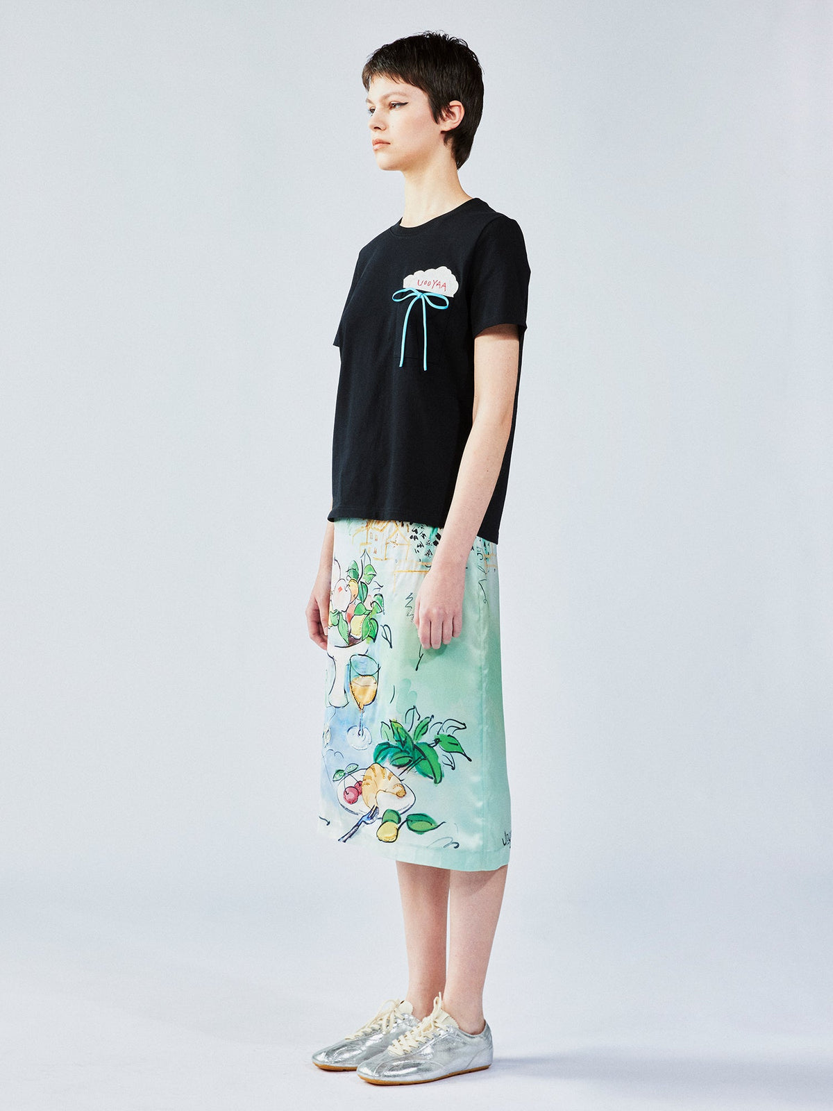 Npkin-pocket appliqué embroidery t-shirt