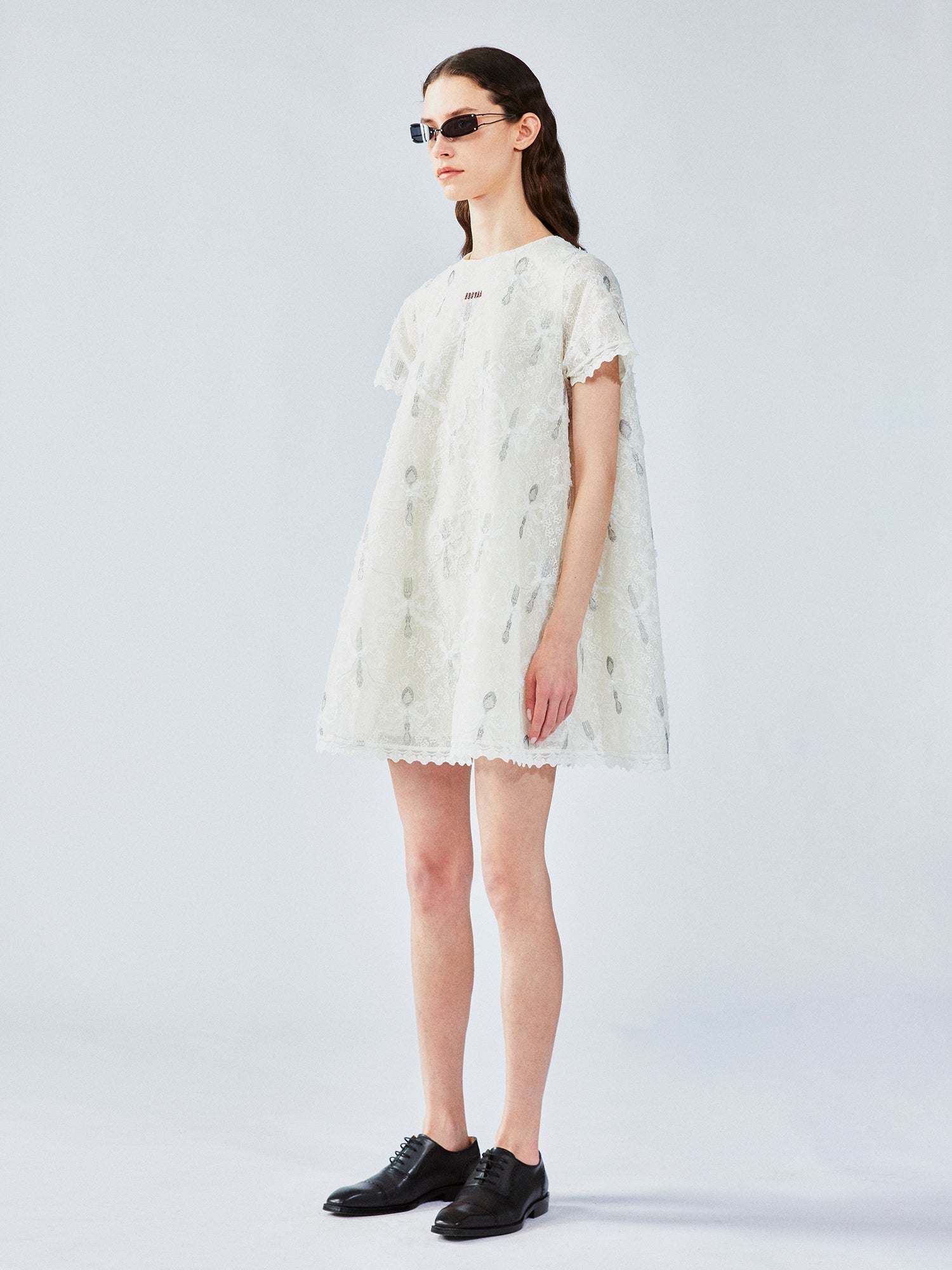 Bow & fork lace embroidered dress