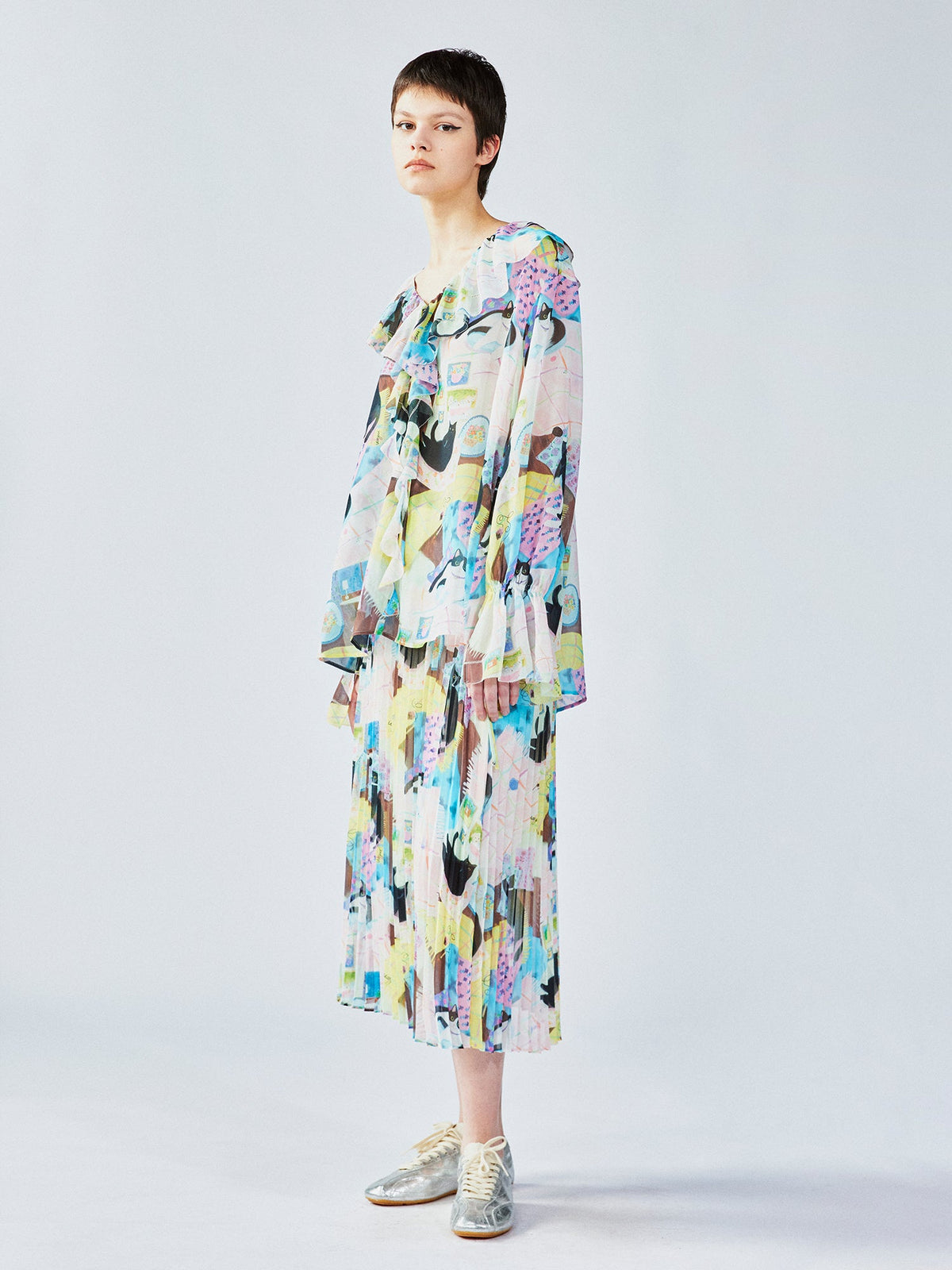 Ruffle-trimmed cat print blouse