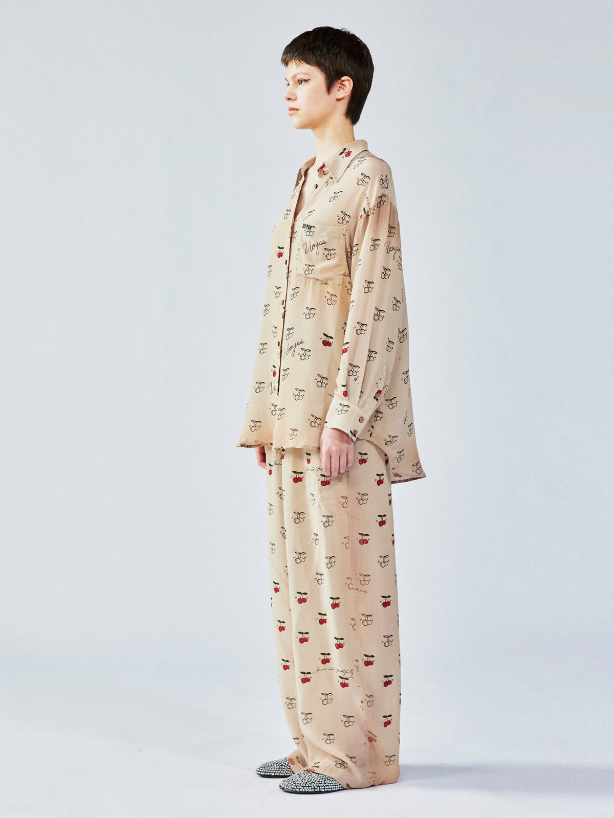 Hand-sketched dynamic cherry print shirt