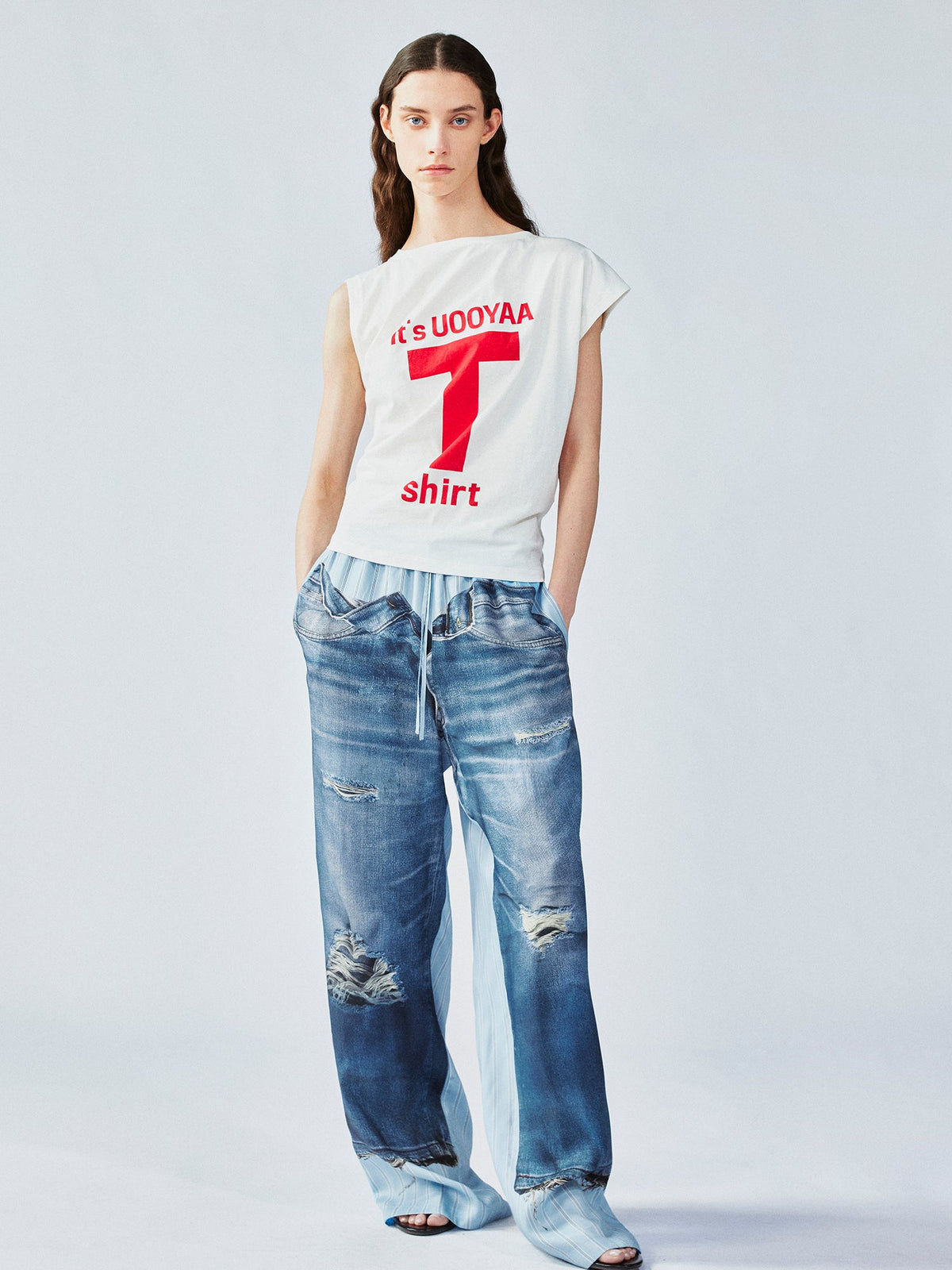 A very UOOYAA tee