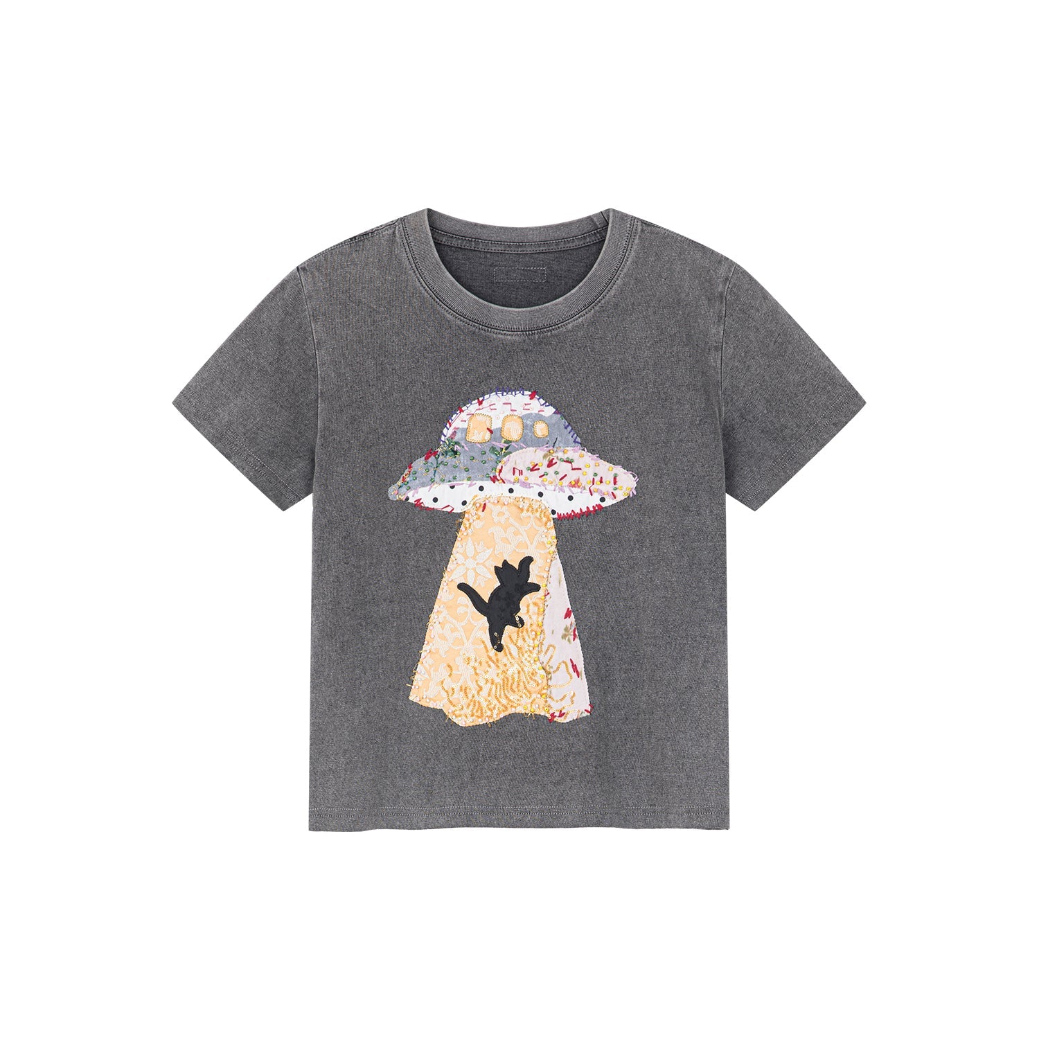 UFO cat appliqué embroidery tee