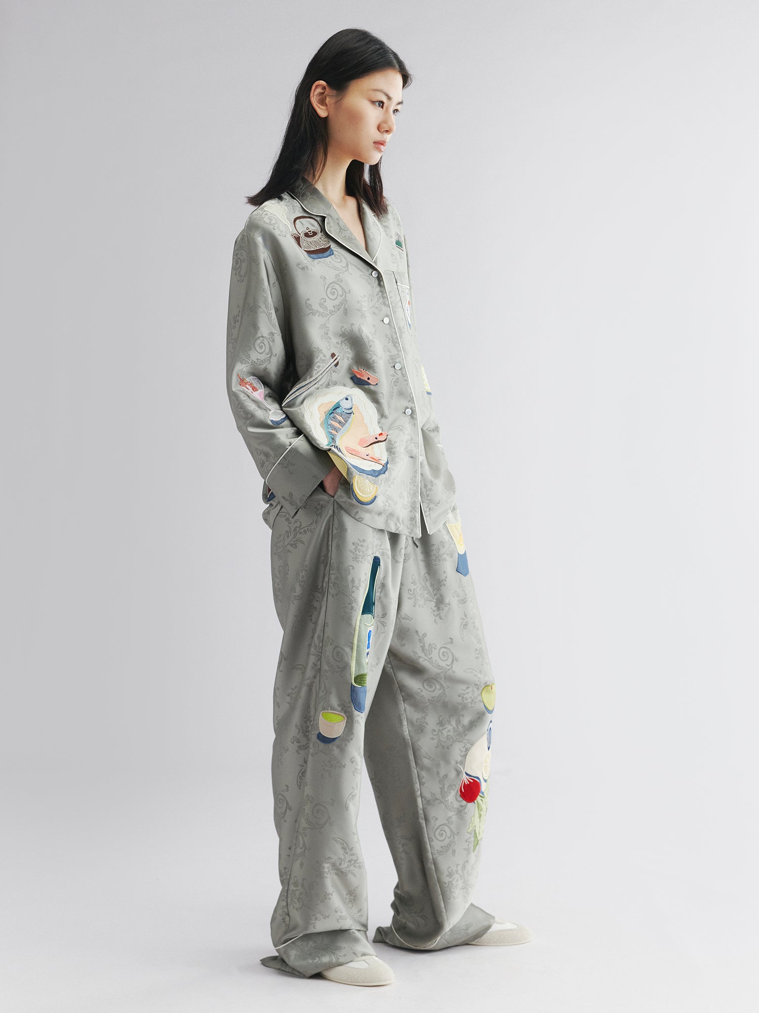 Seafood & tea graphic pajama-style shirt