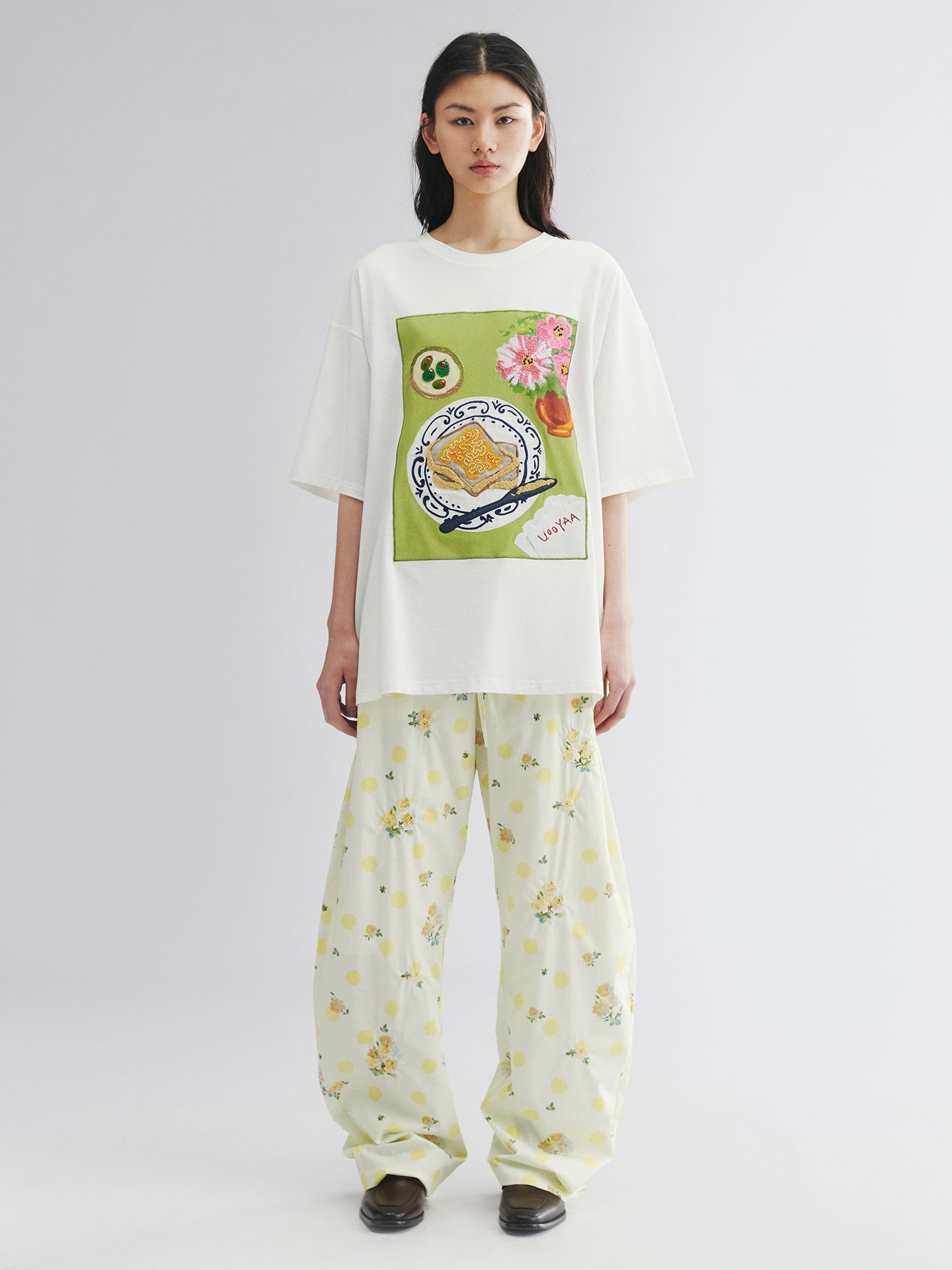 Toast & olive breakfast graphic tee