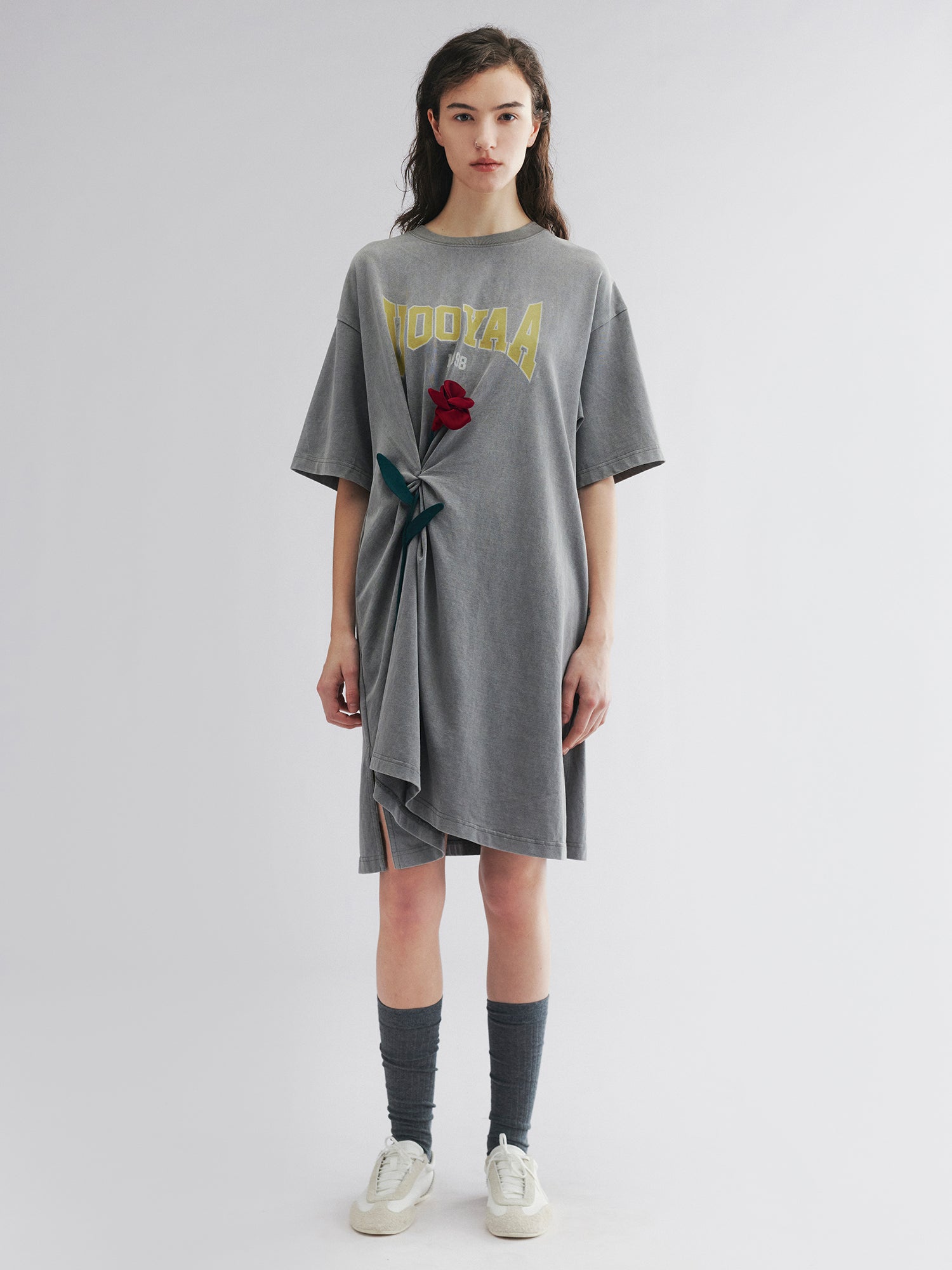 Rose patch t-shirt dress