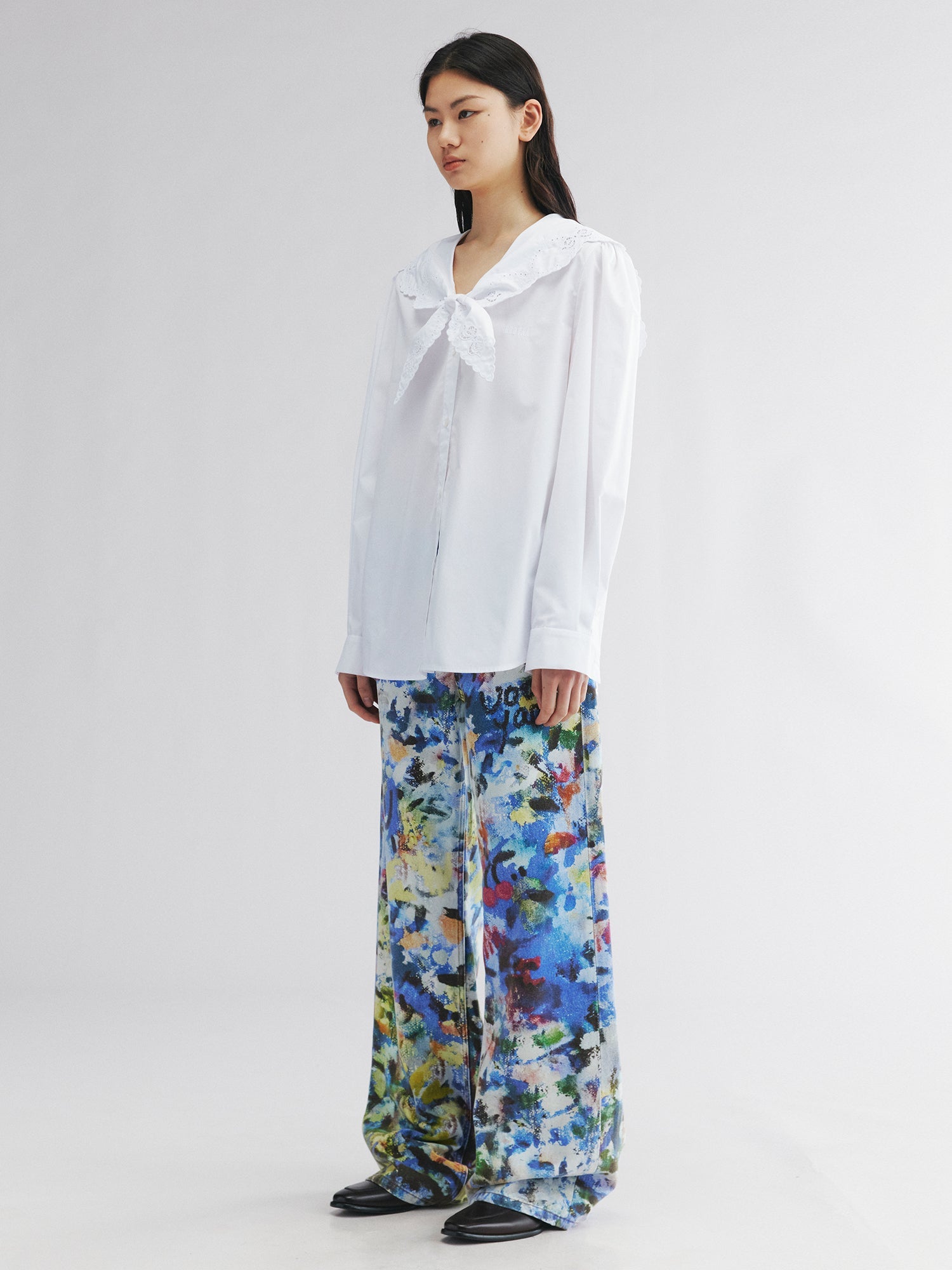 Eyelet embroidery sailor collar shirt