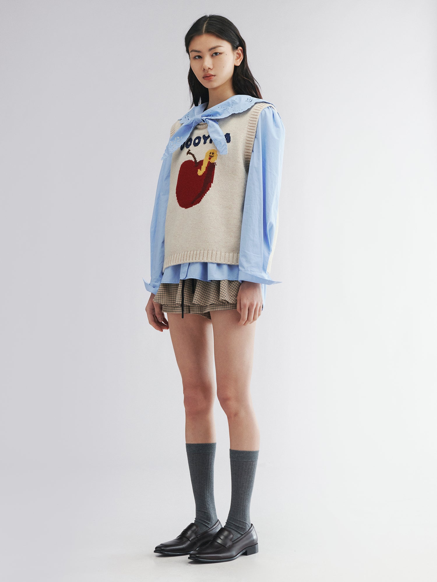 Apple worm knit vest