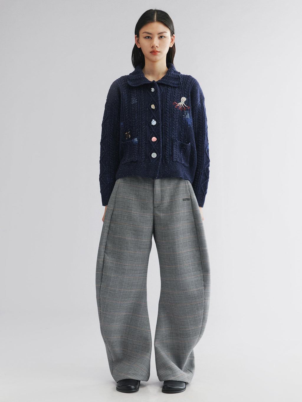 Cable knit collar cardigan