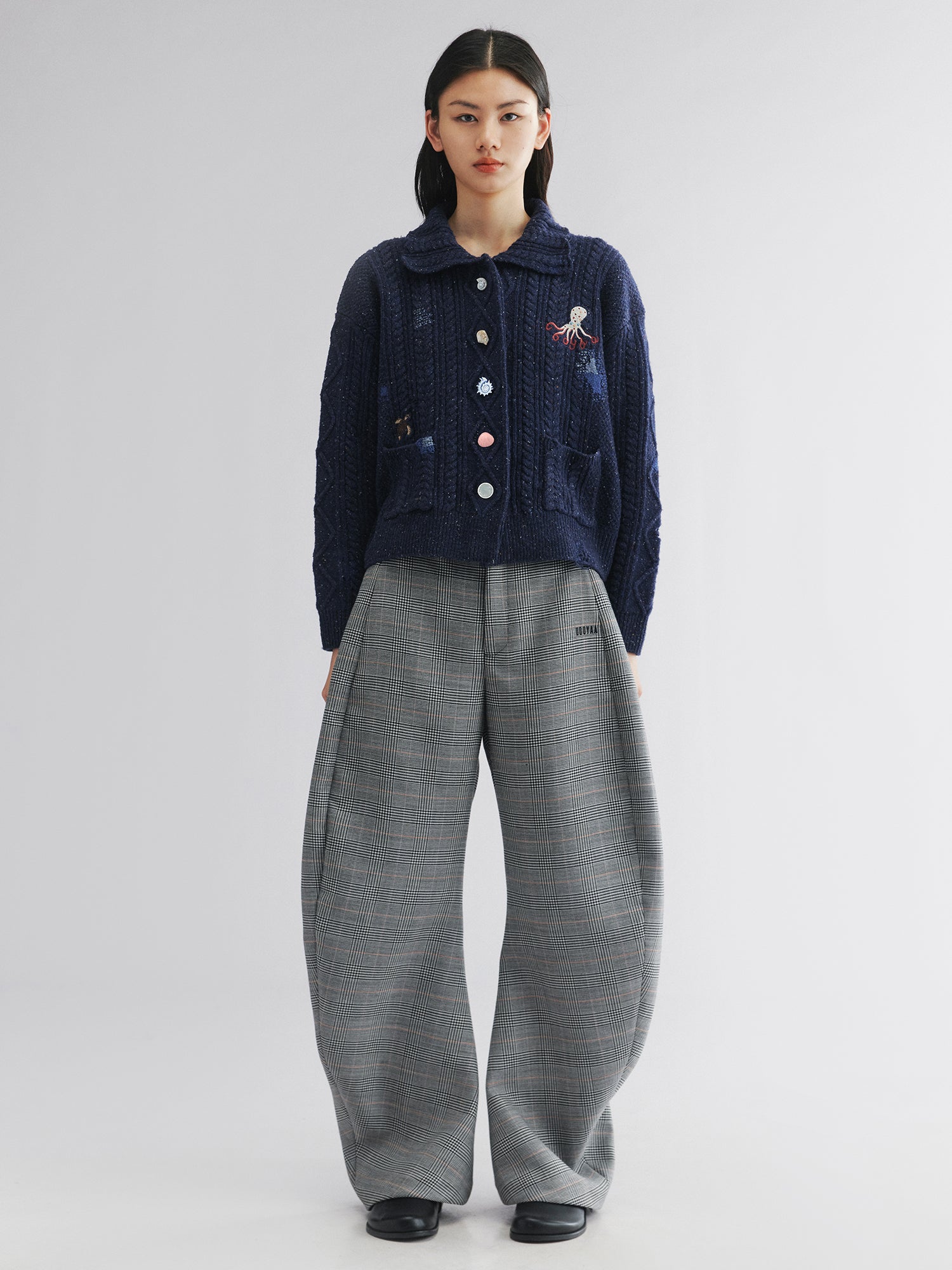 Cable knit collar cardigan