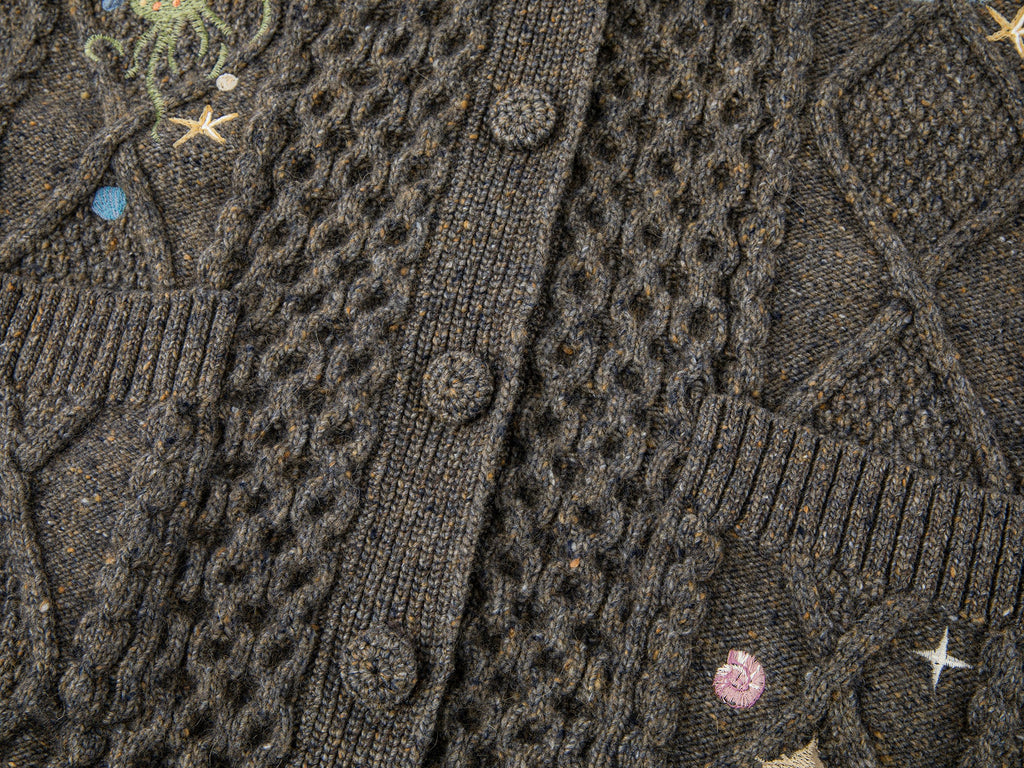 Cable knit collar cardigan