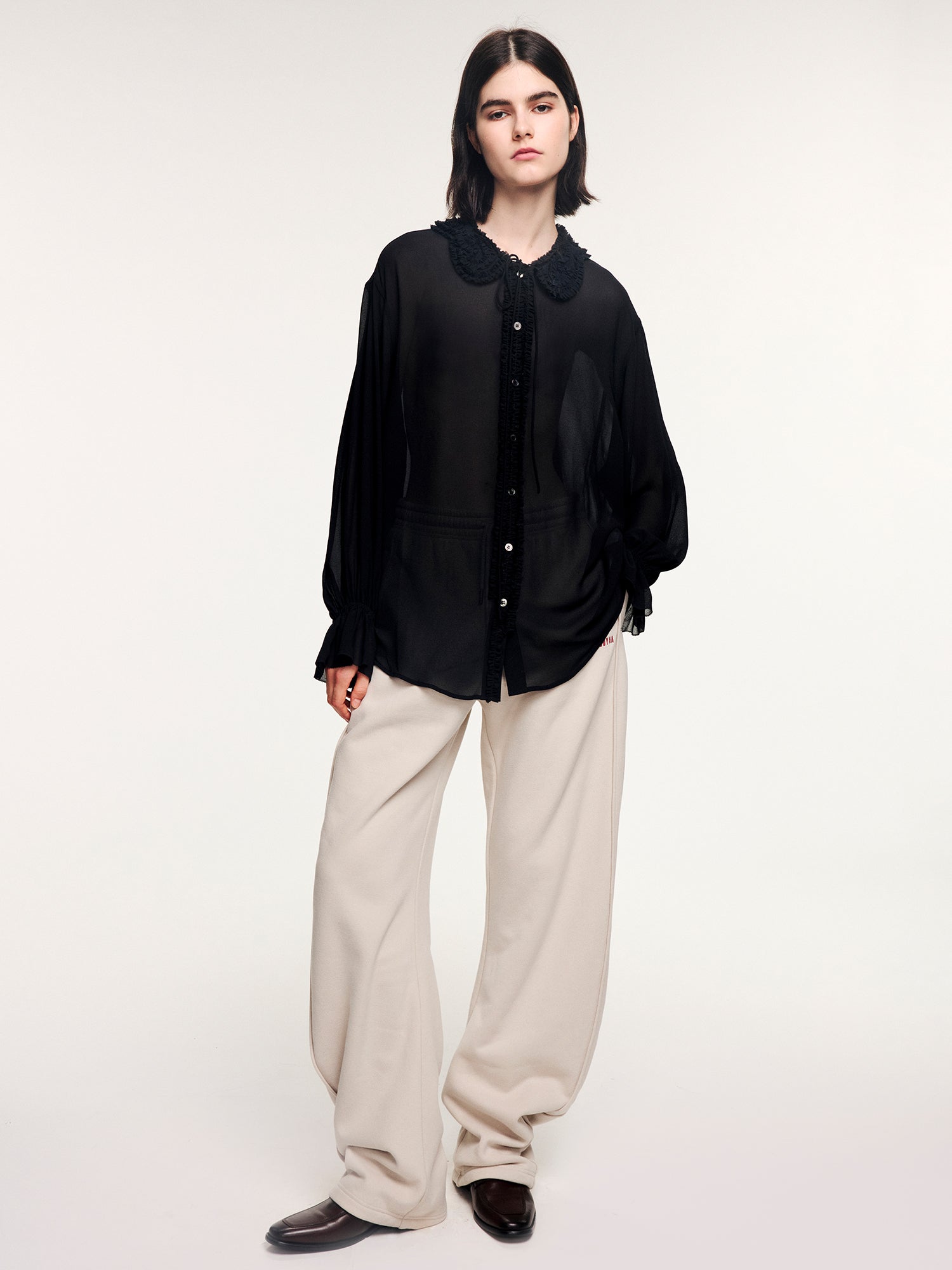 Peter Pan collar shirt