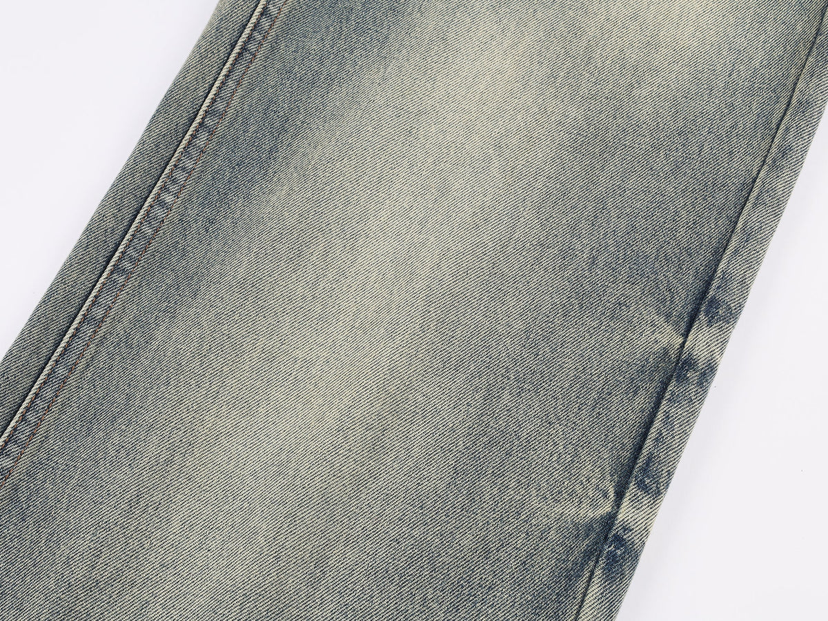 Vintage-wash jeans with a relaxed silhouette