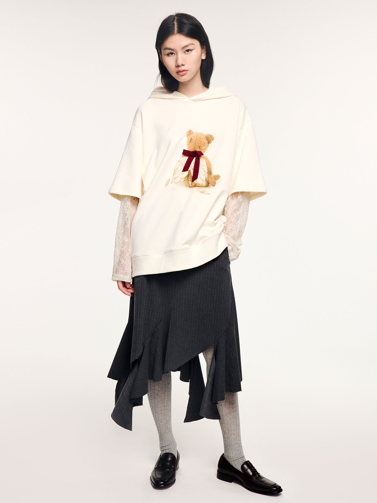 Sad bear lace-sleeve layered hoodie