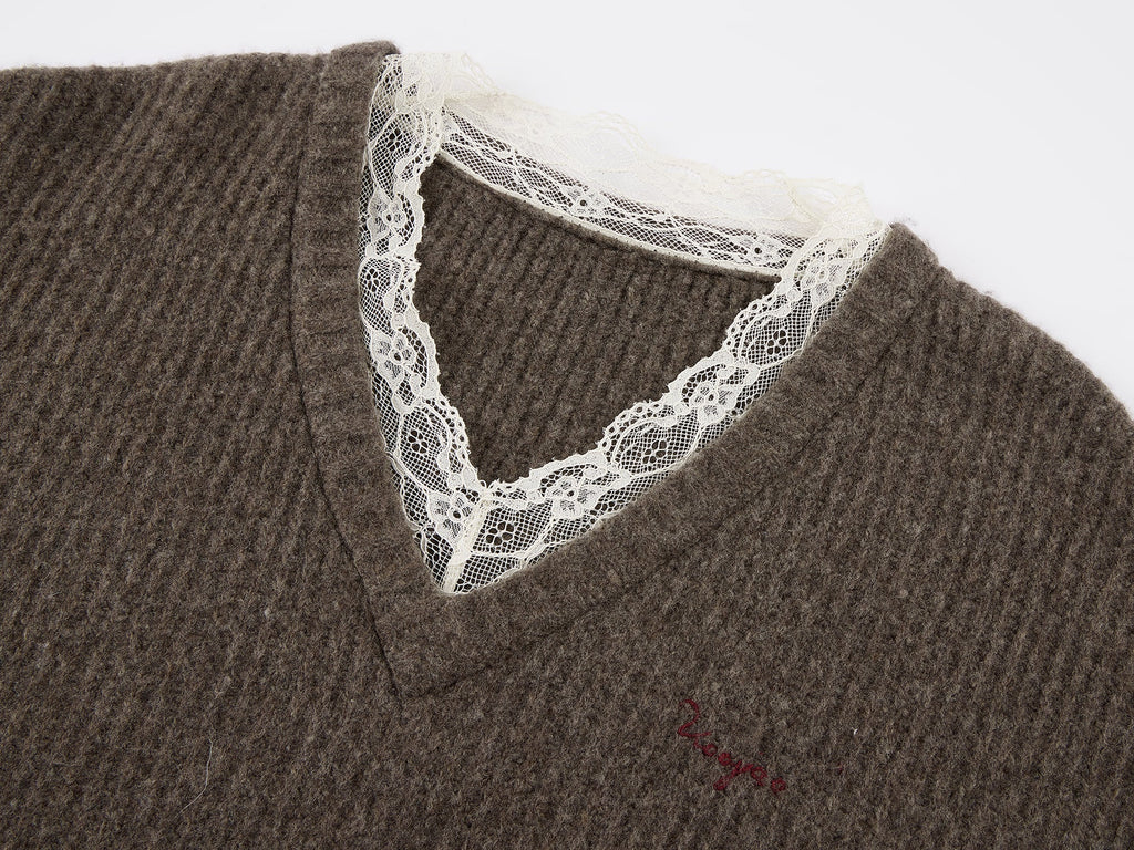 V-neck pullover with lace panels