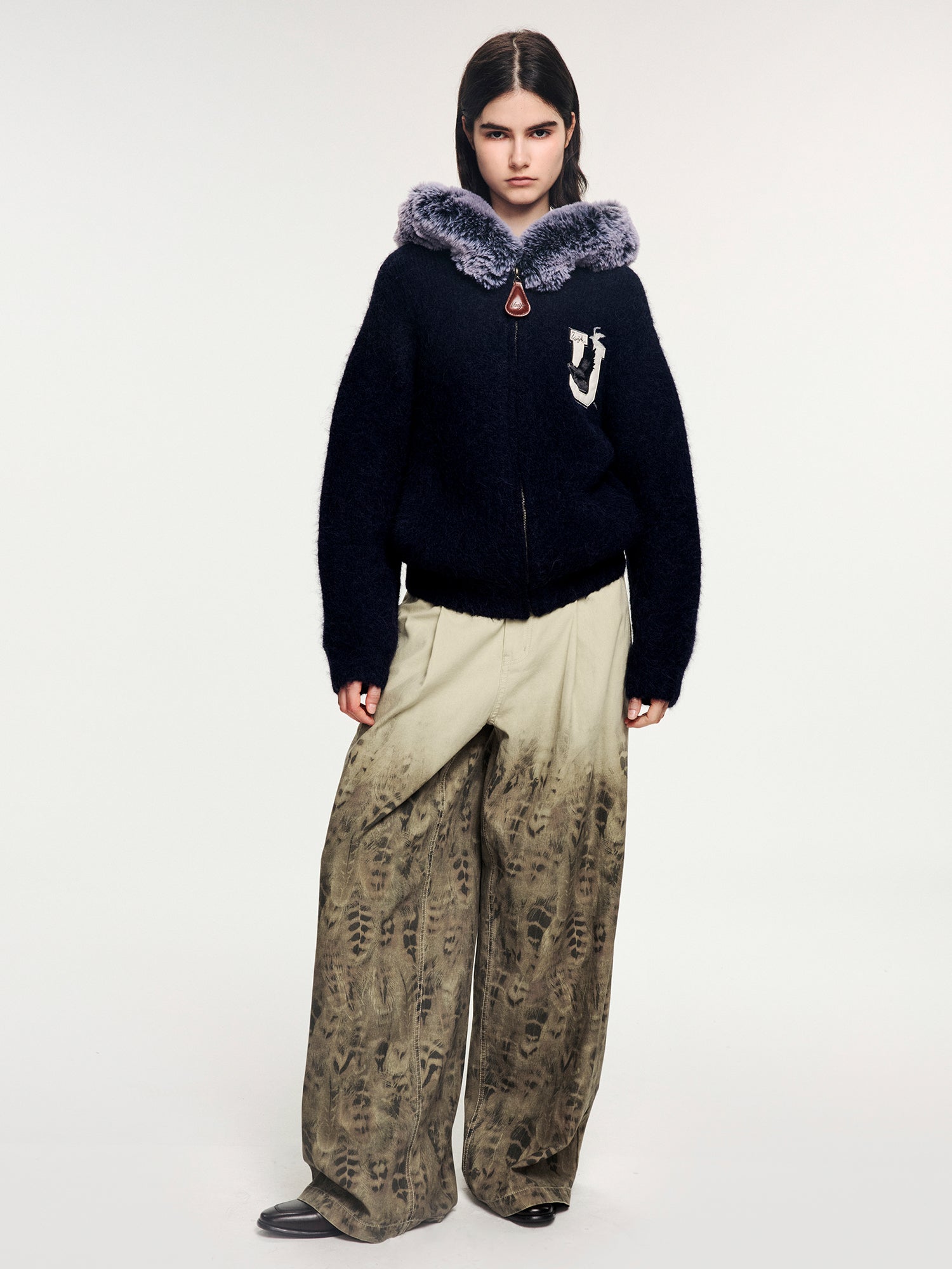 Fuzzy collar zip-up knit cardigan