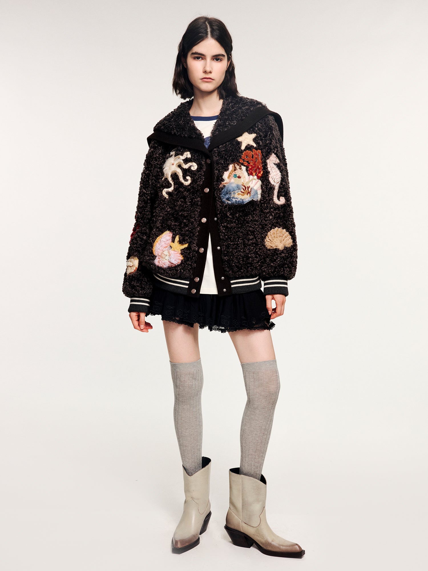 Sailor collar baseball jacket with fantasy appliqué