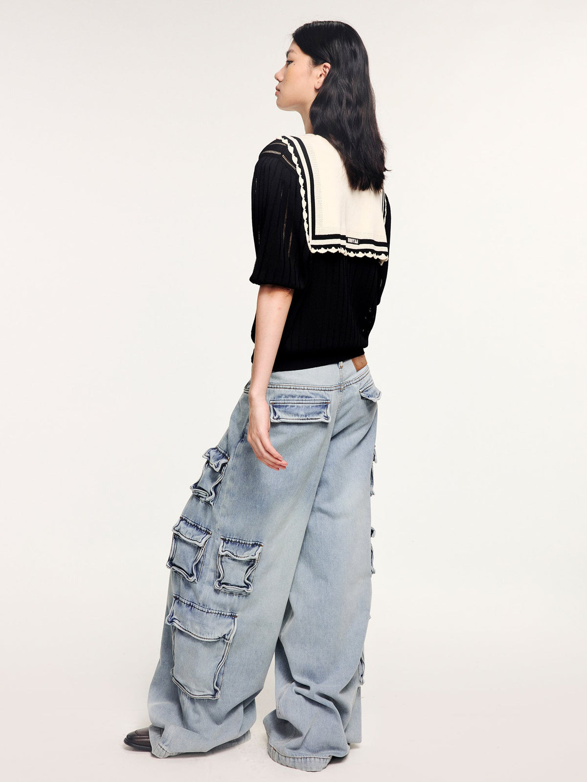 Multi-pocket aluminum wire jeans